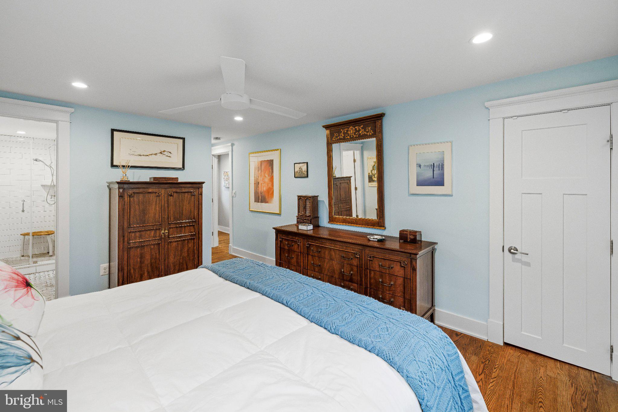 HYATTSVILLE - Residential