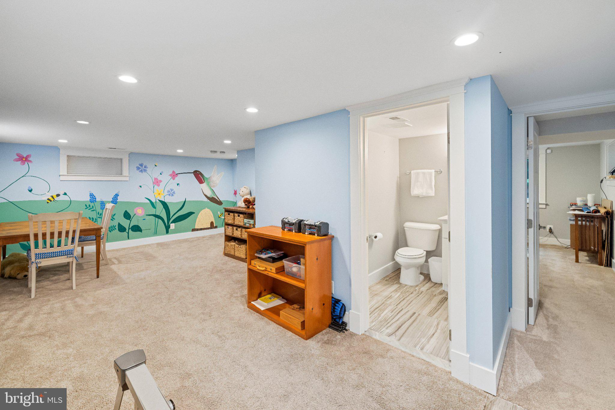 HYATTSVILLE - Residential