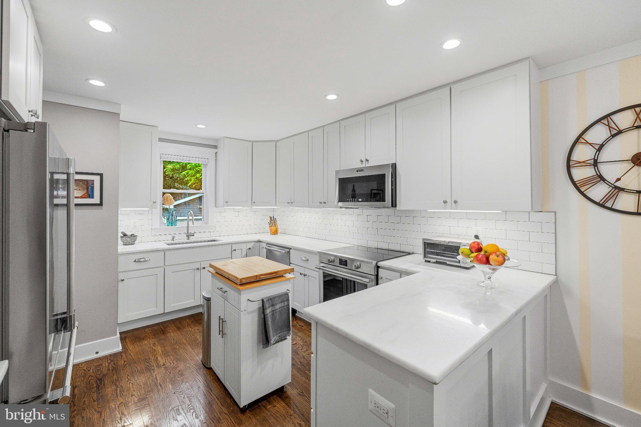 HYATTSVILLE - Residential
