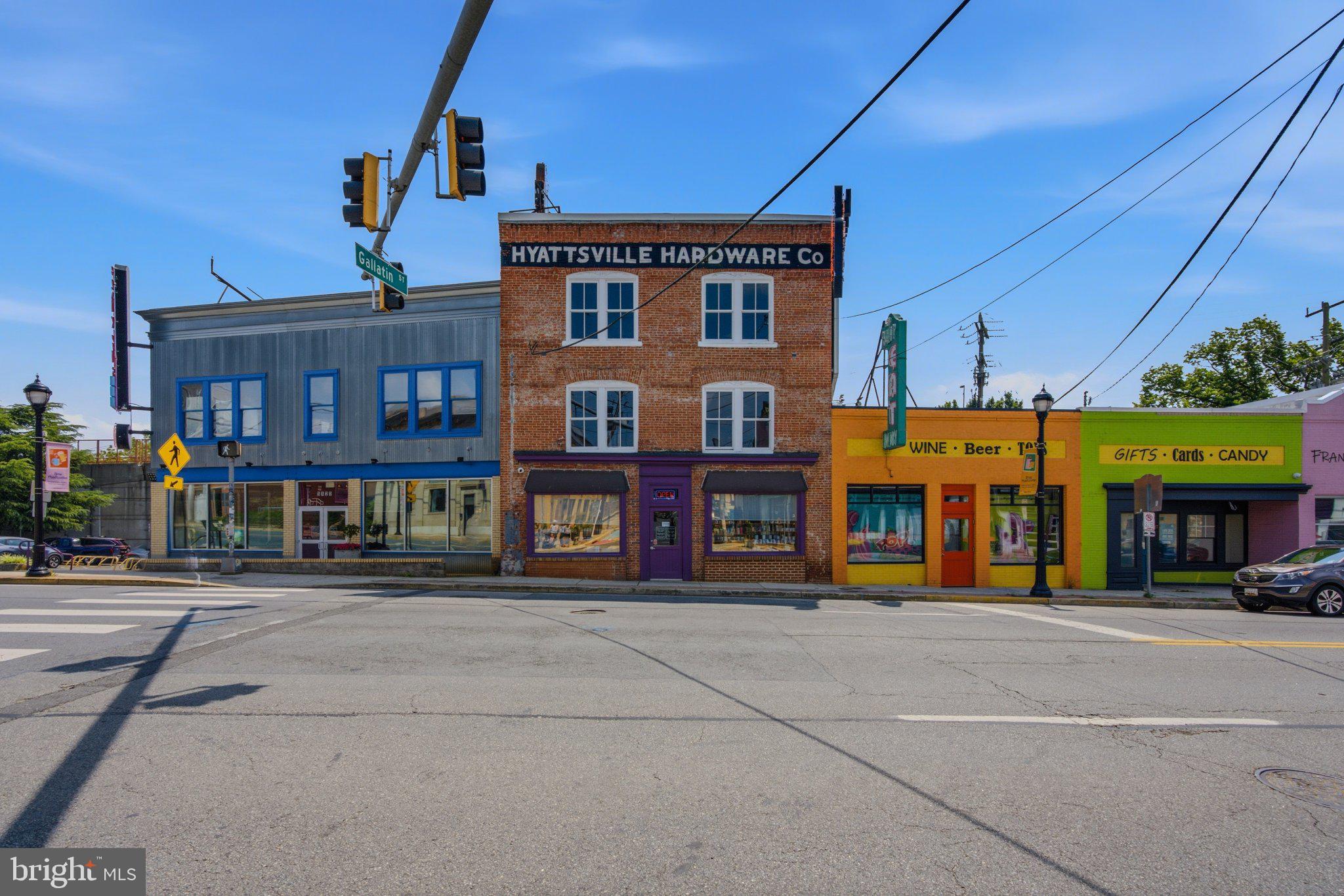 HYATTSVILLE - Residential