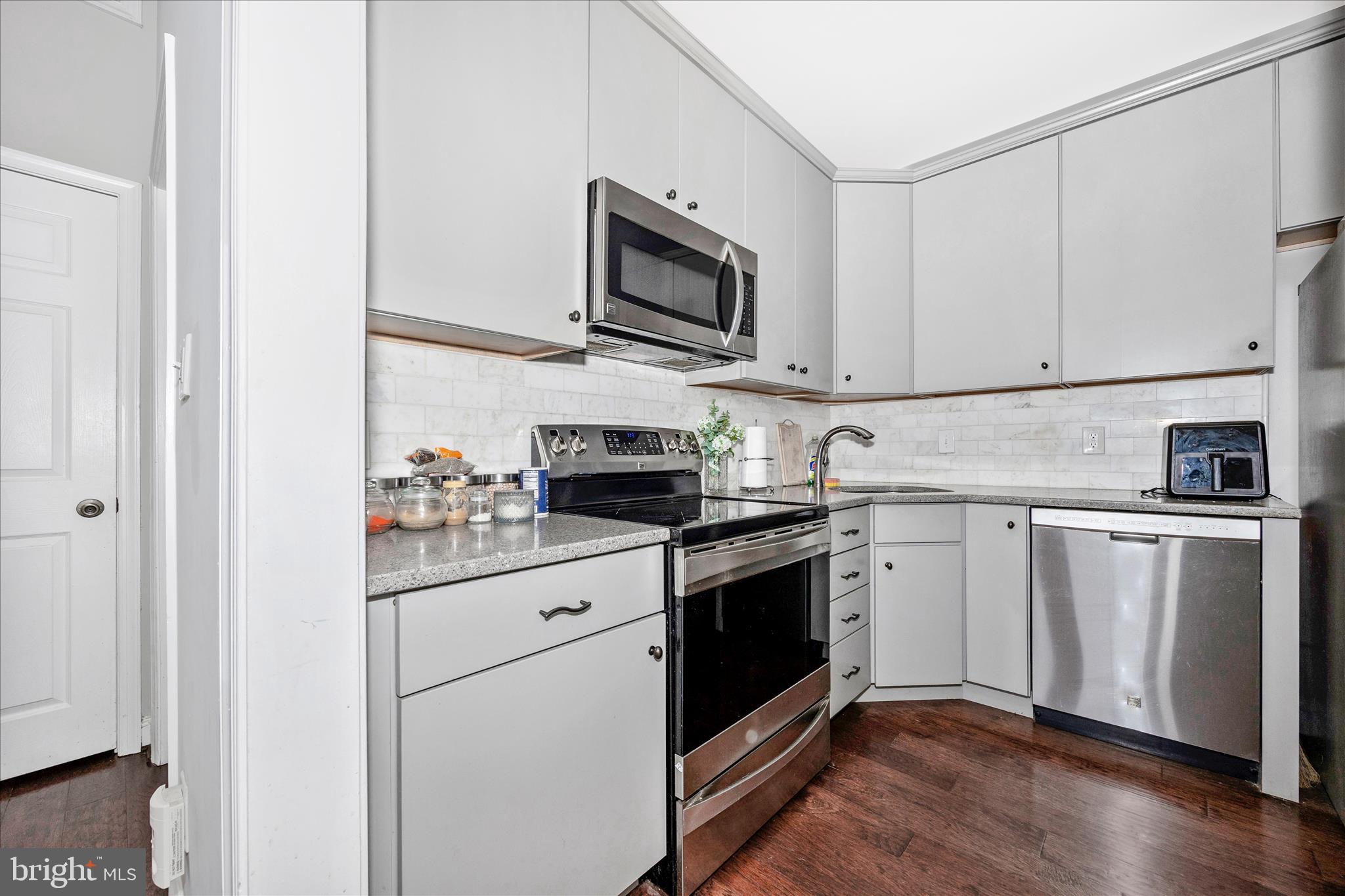 GREYSTONE - Residential