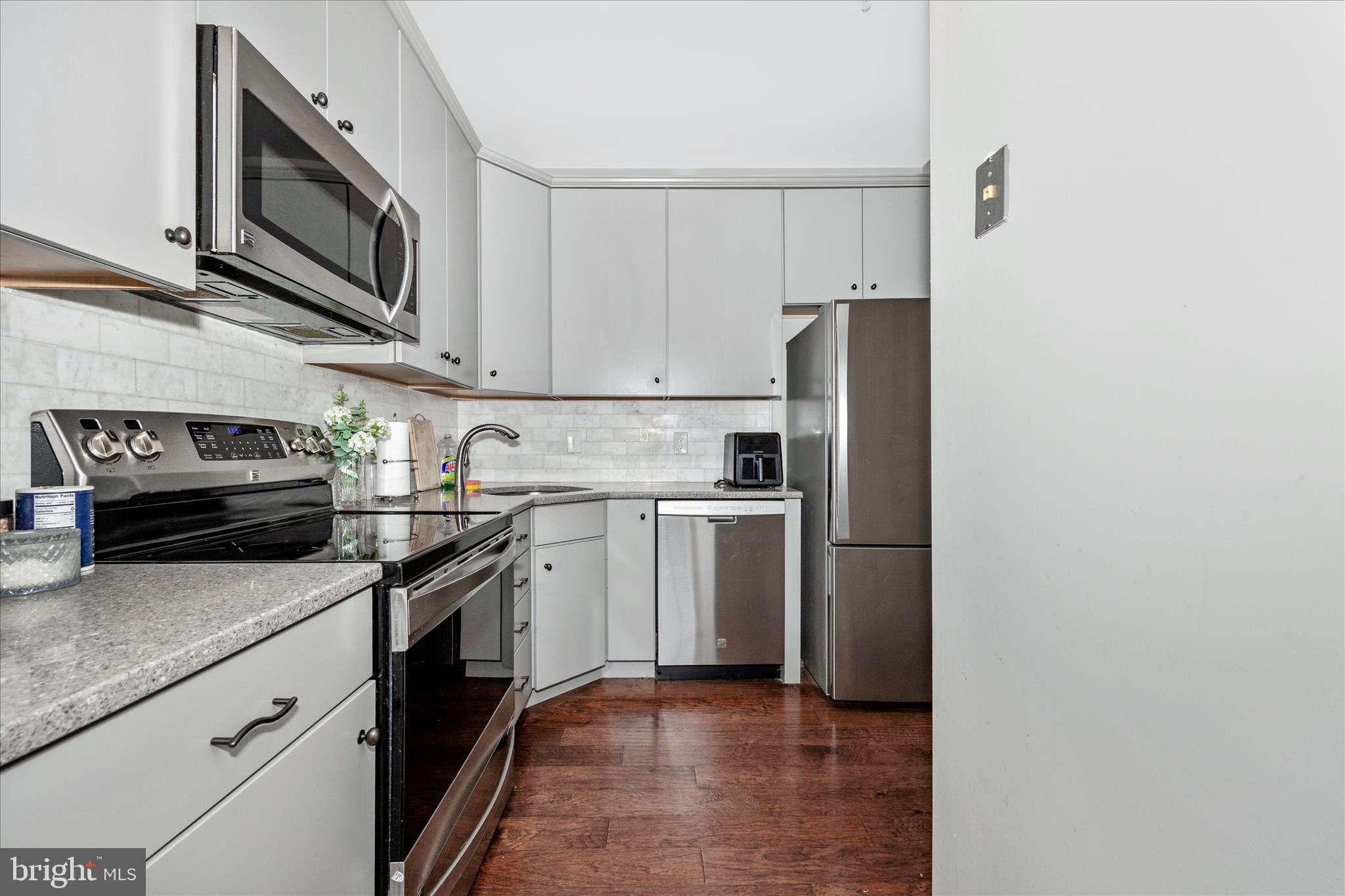 GREYSTONE - Residential