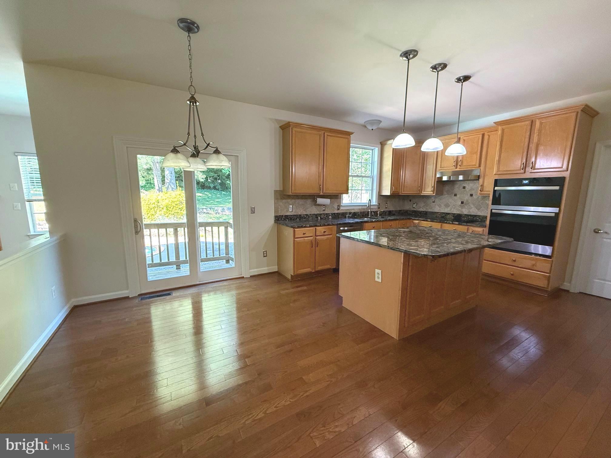 CAMBRIA - Residential