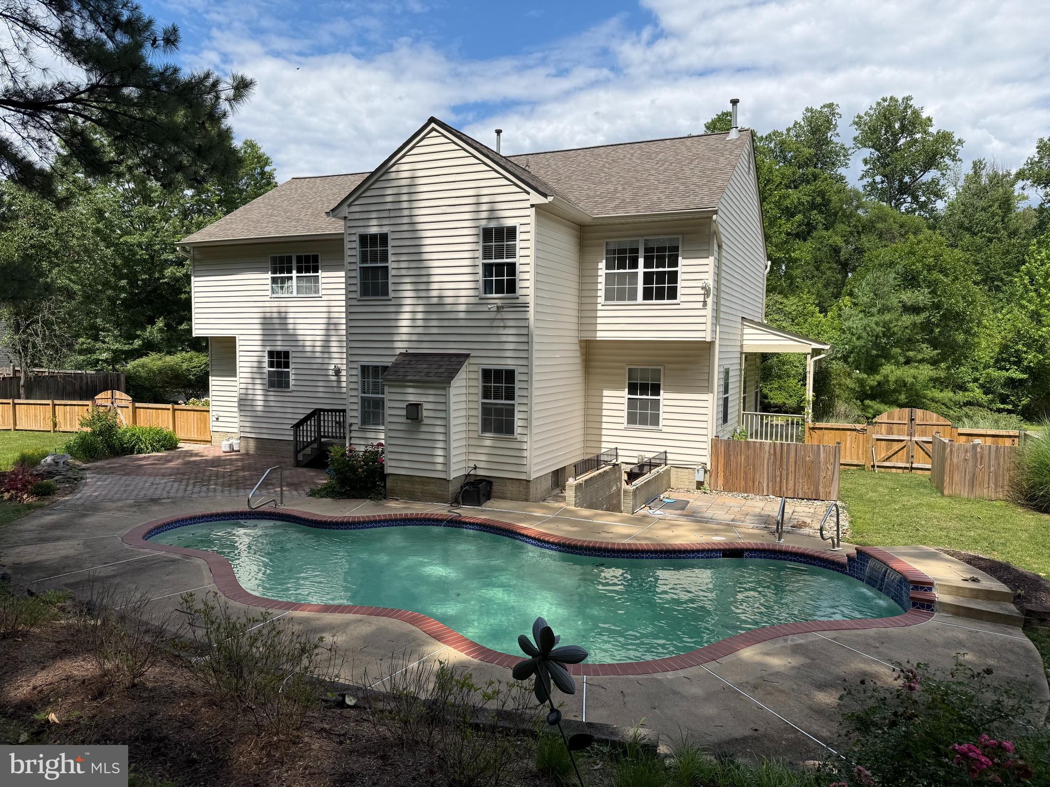 CAMBRIA - Residential
