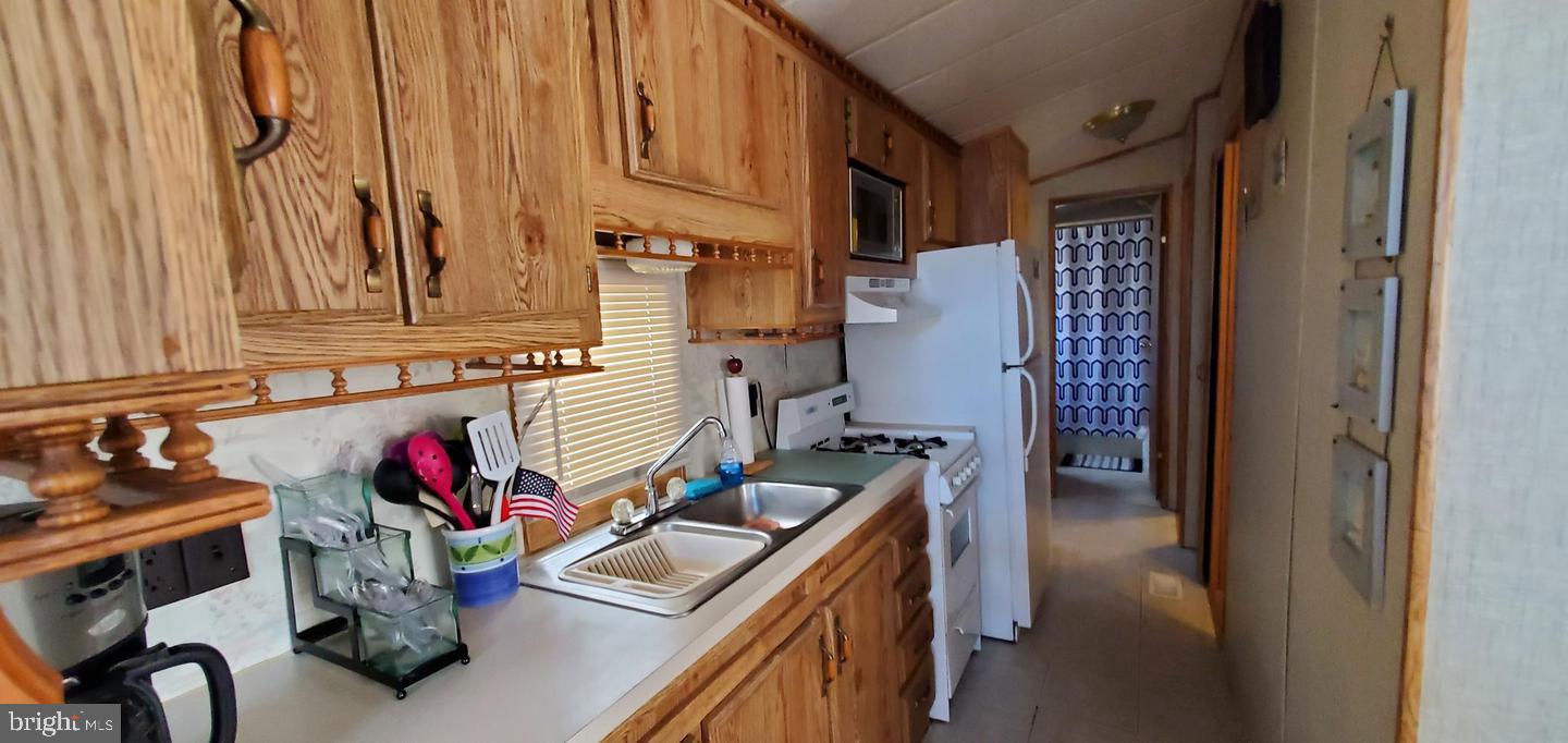 INDIAN ACRES - Residential