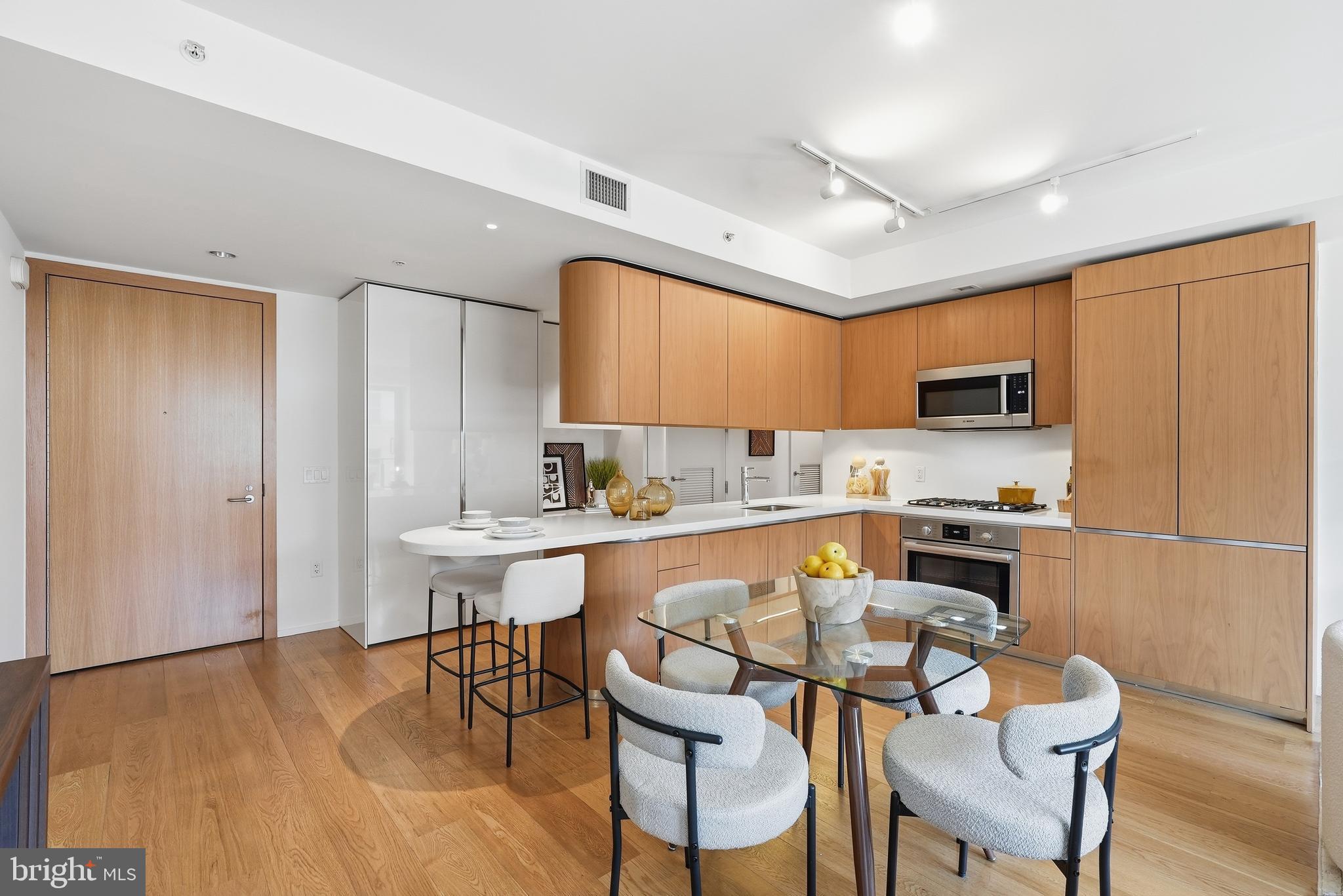 PENN QUARTER - Residential