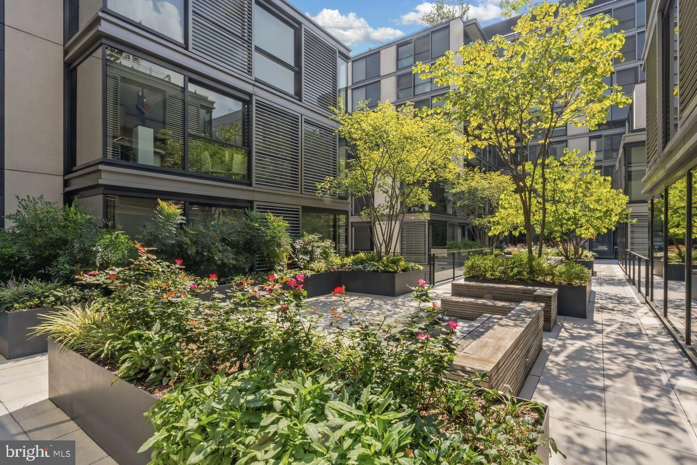 PENN QUARTER - Residential