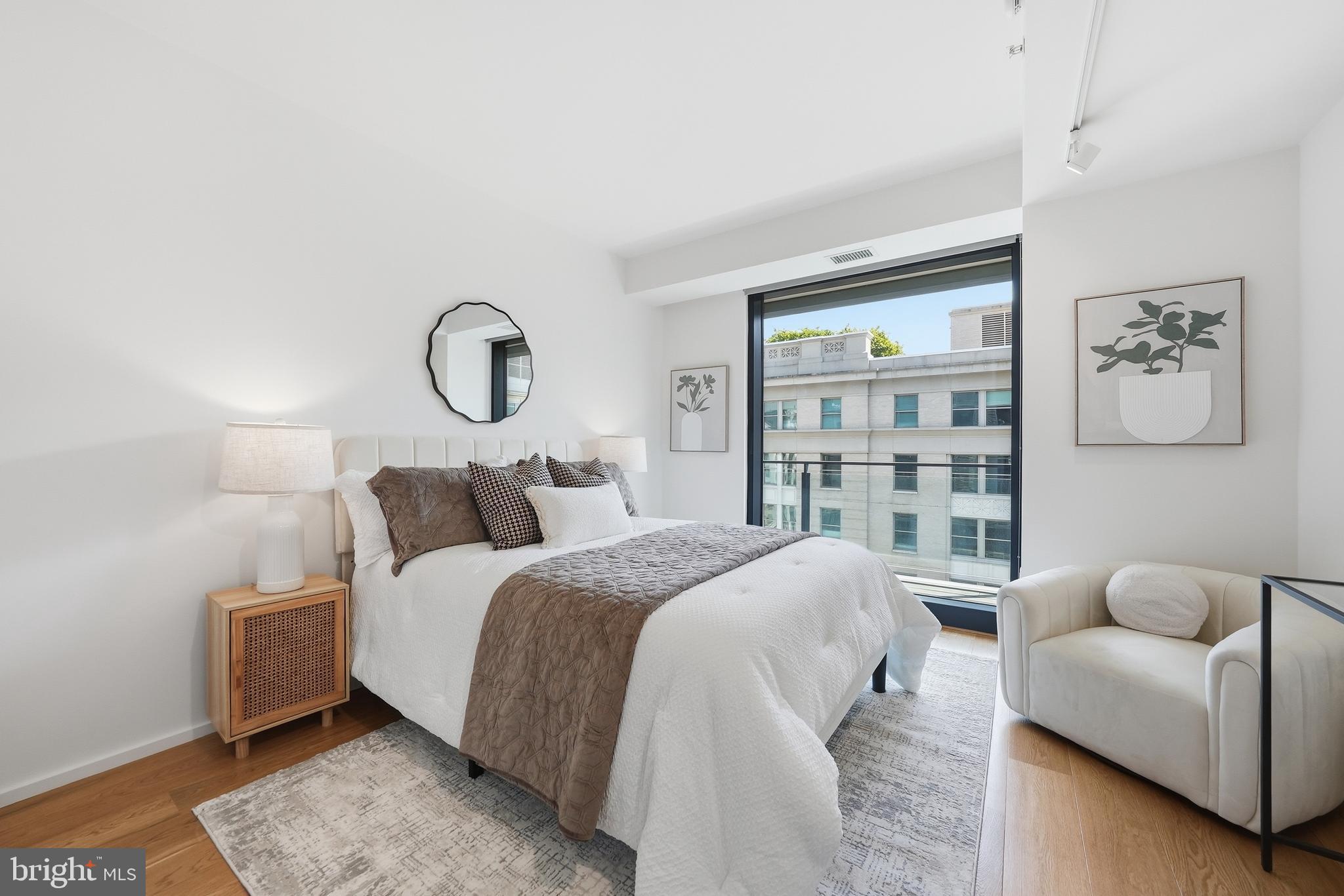 PENN QUARTER - Residential