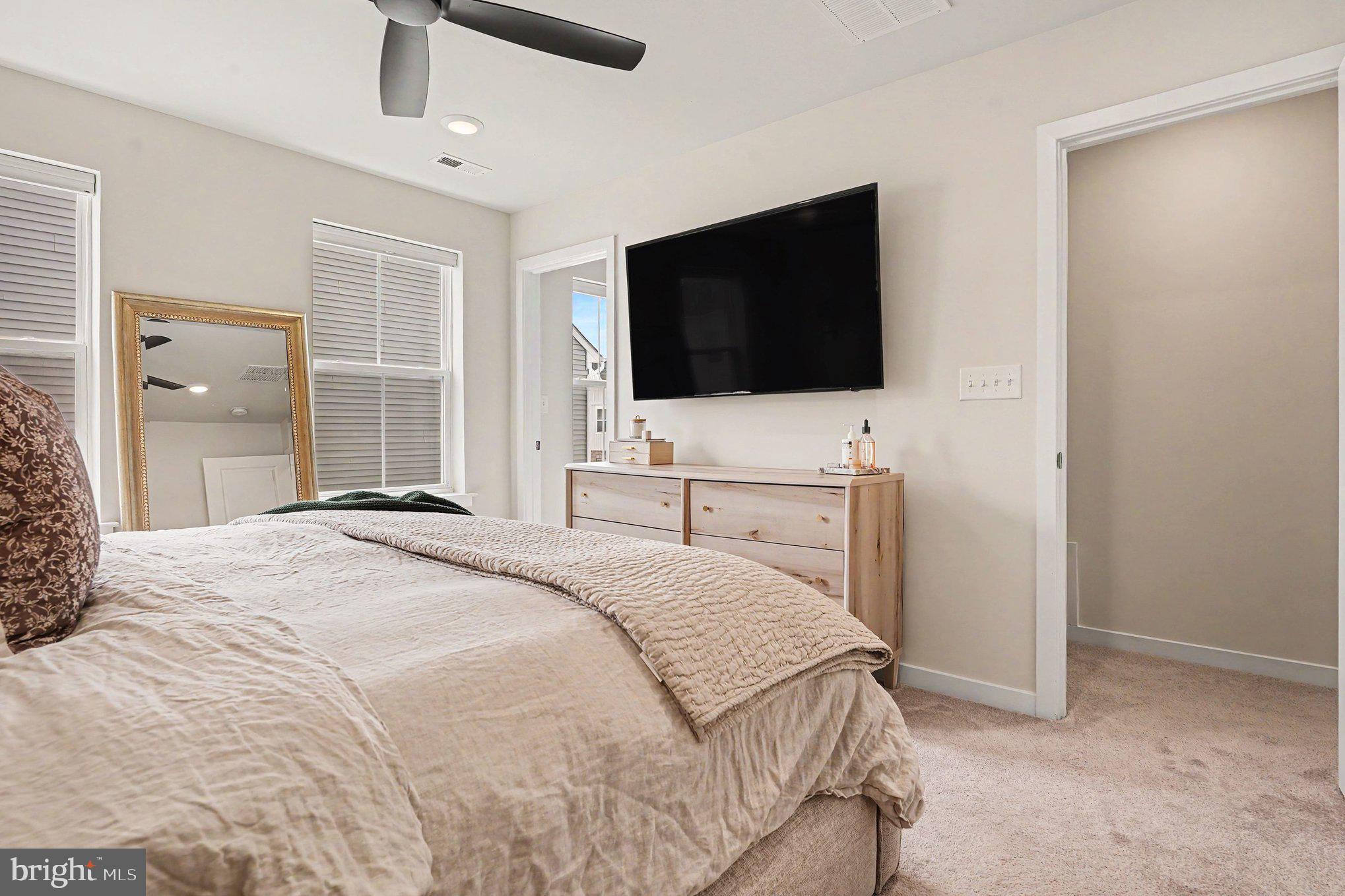 RIVER POINTE - Residential