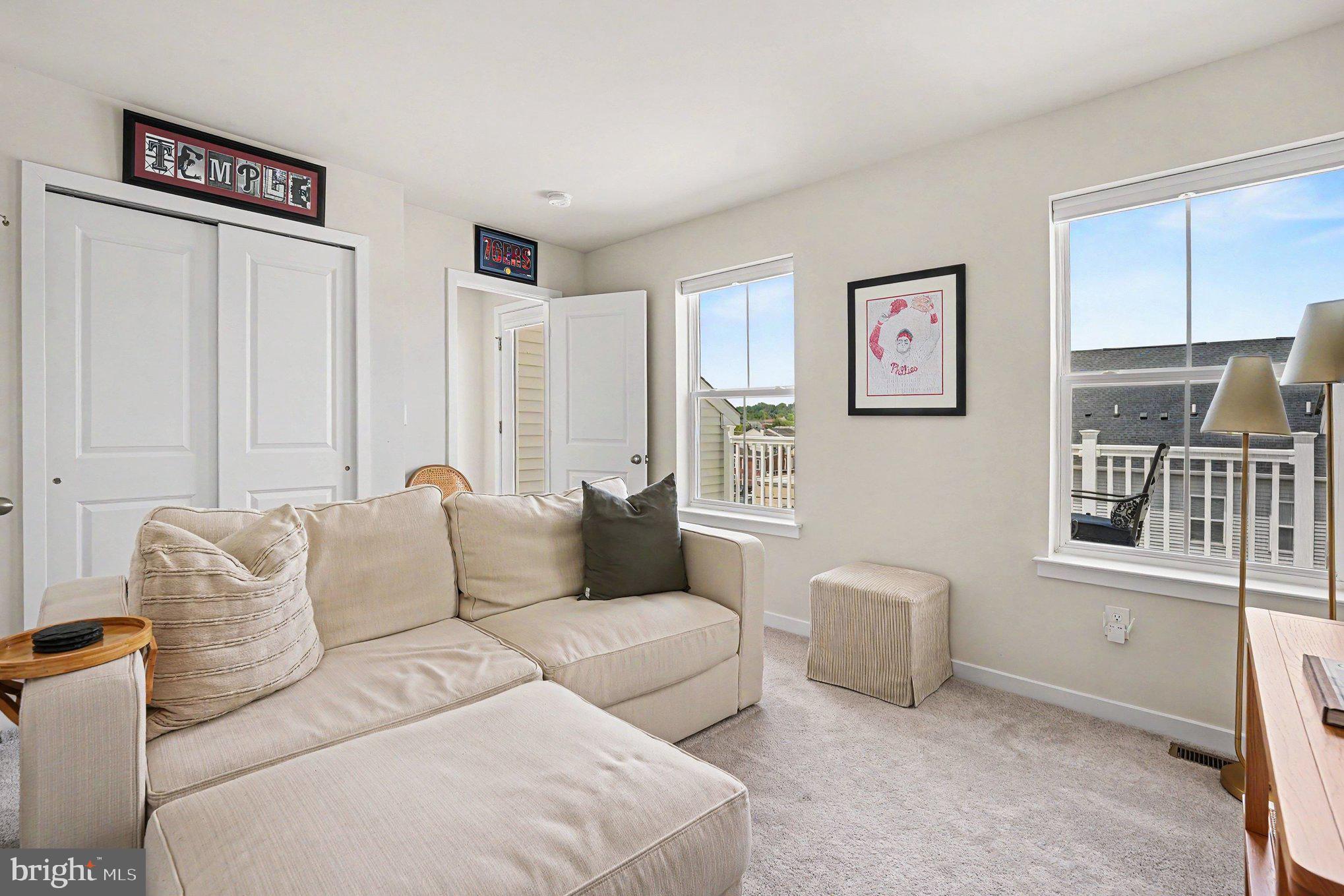 RIVER POINTE - Residential