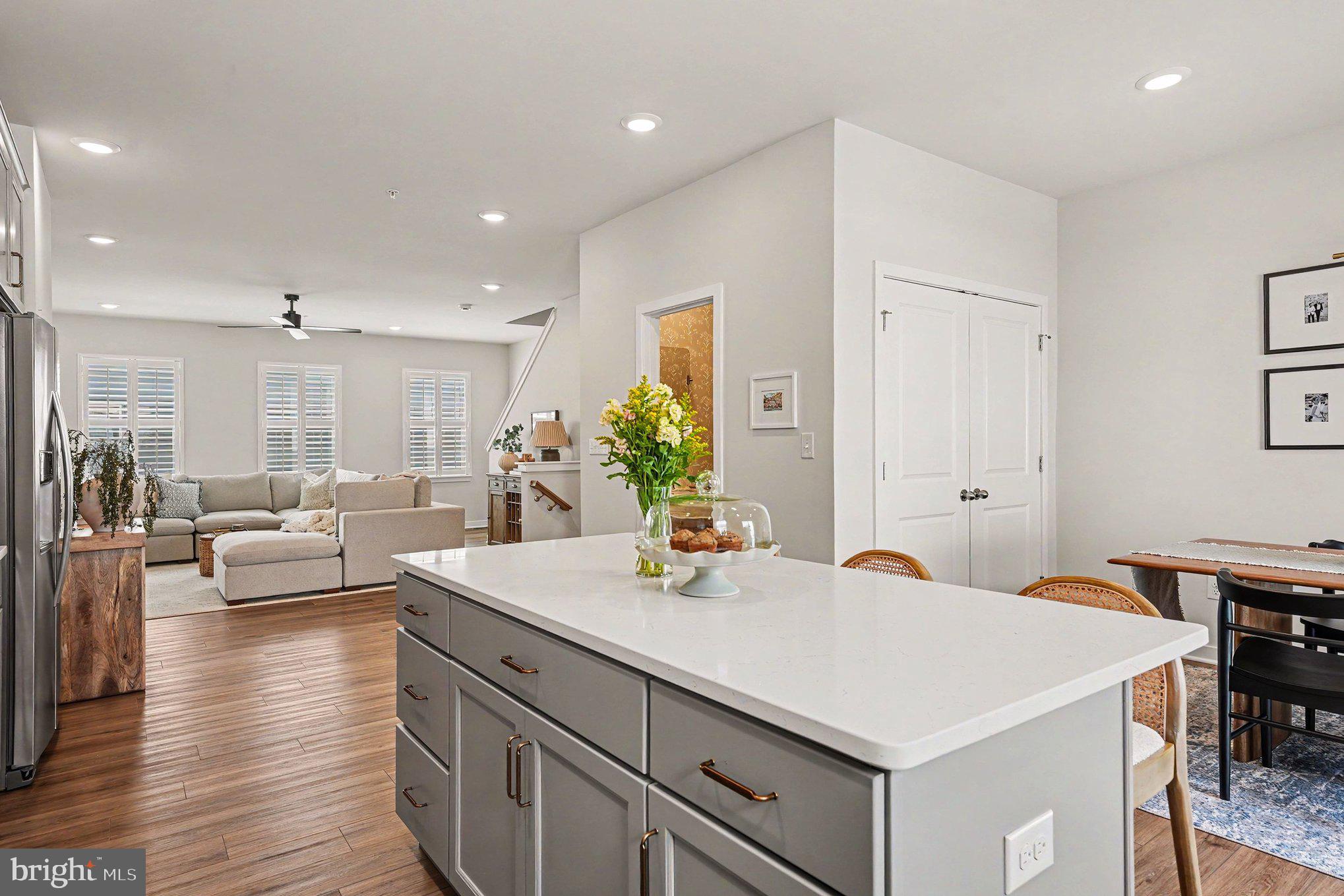 RIVER POINTE - Residential