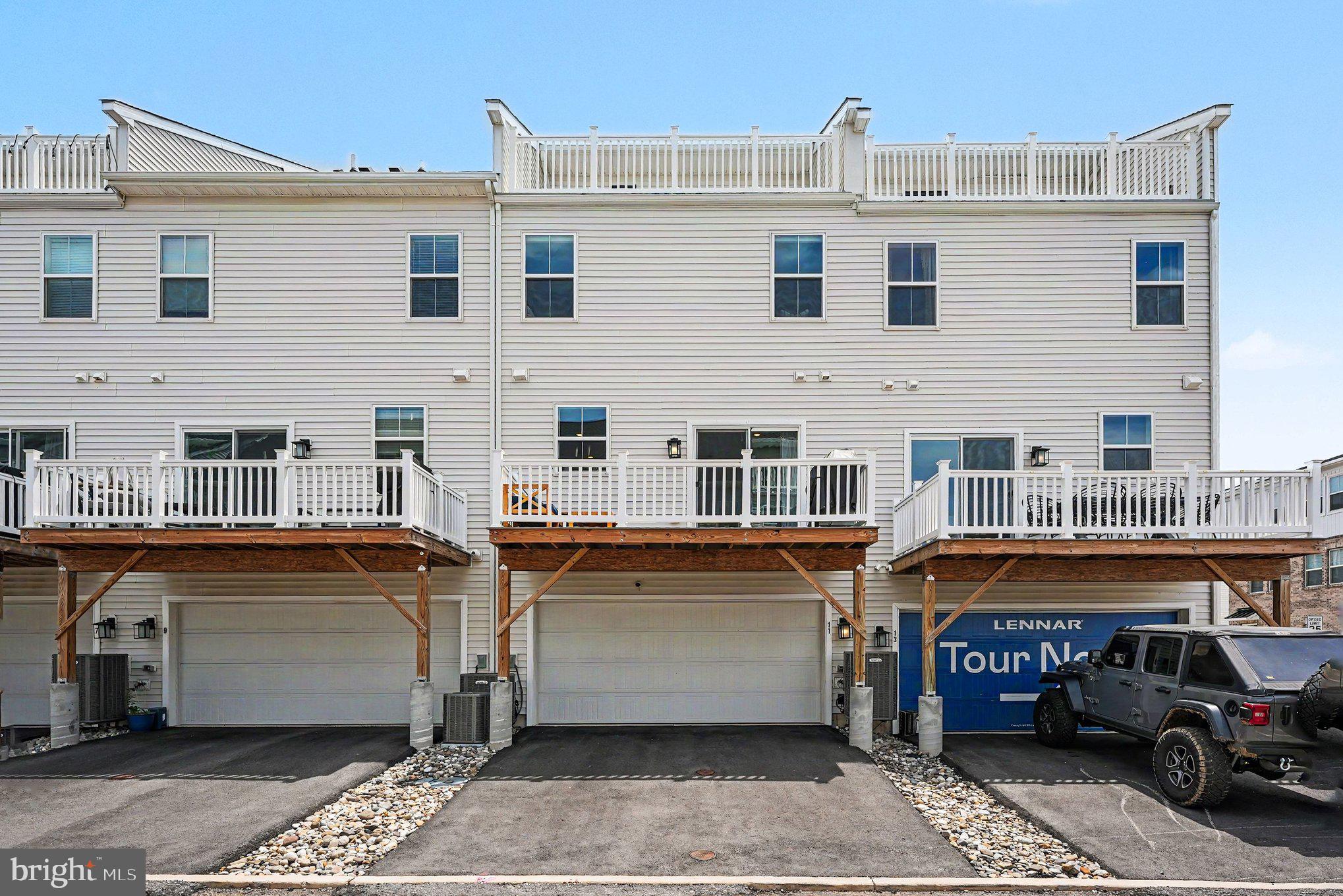 RIVER POINTE - Residential