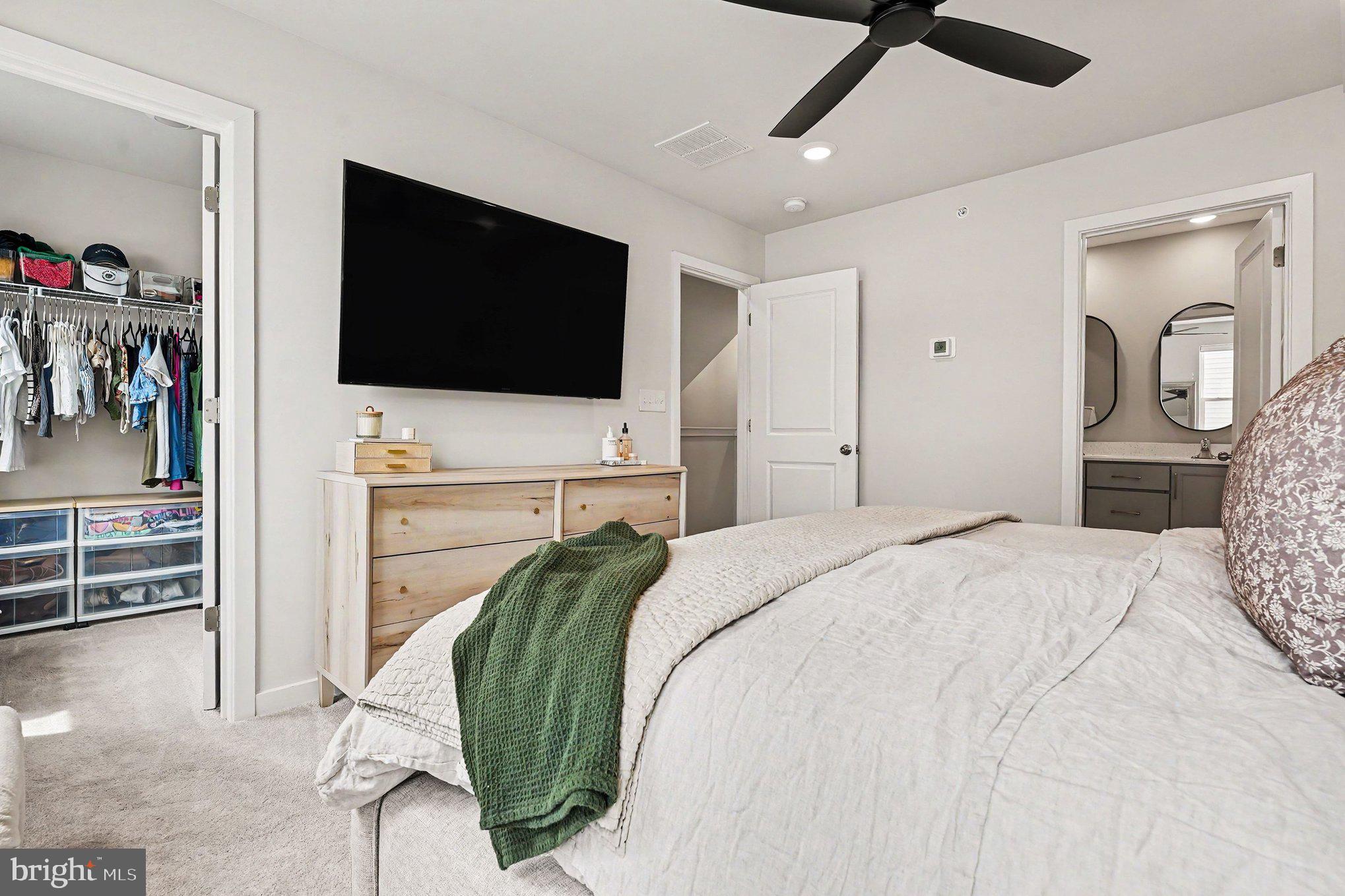 RIVER POINTE - Residential