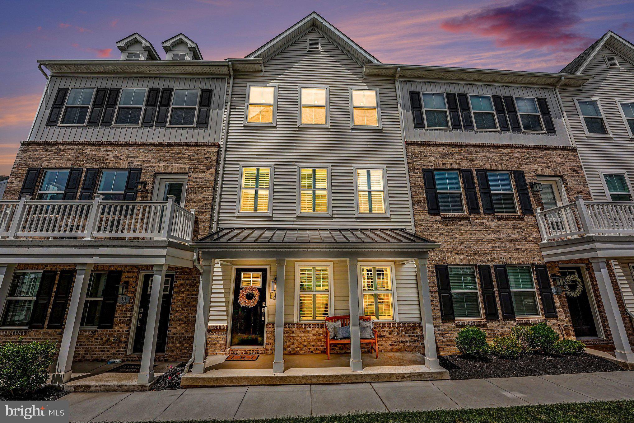 RIVER POINTE - Residential