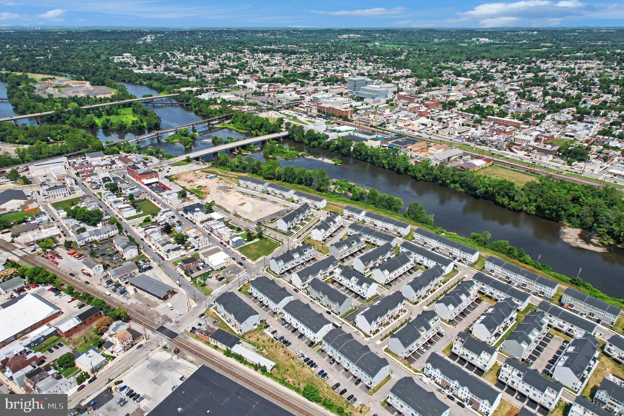 RIVER POINTE - Residential