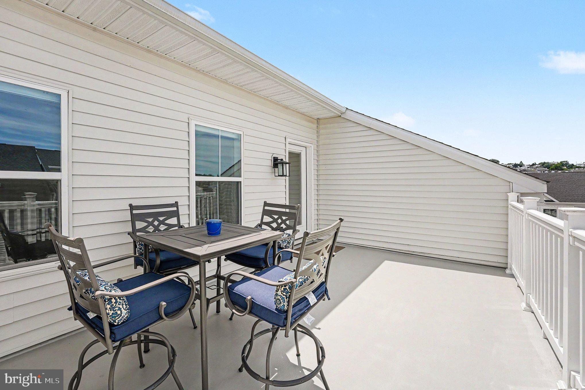 RIVER POINTE - Residential