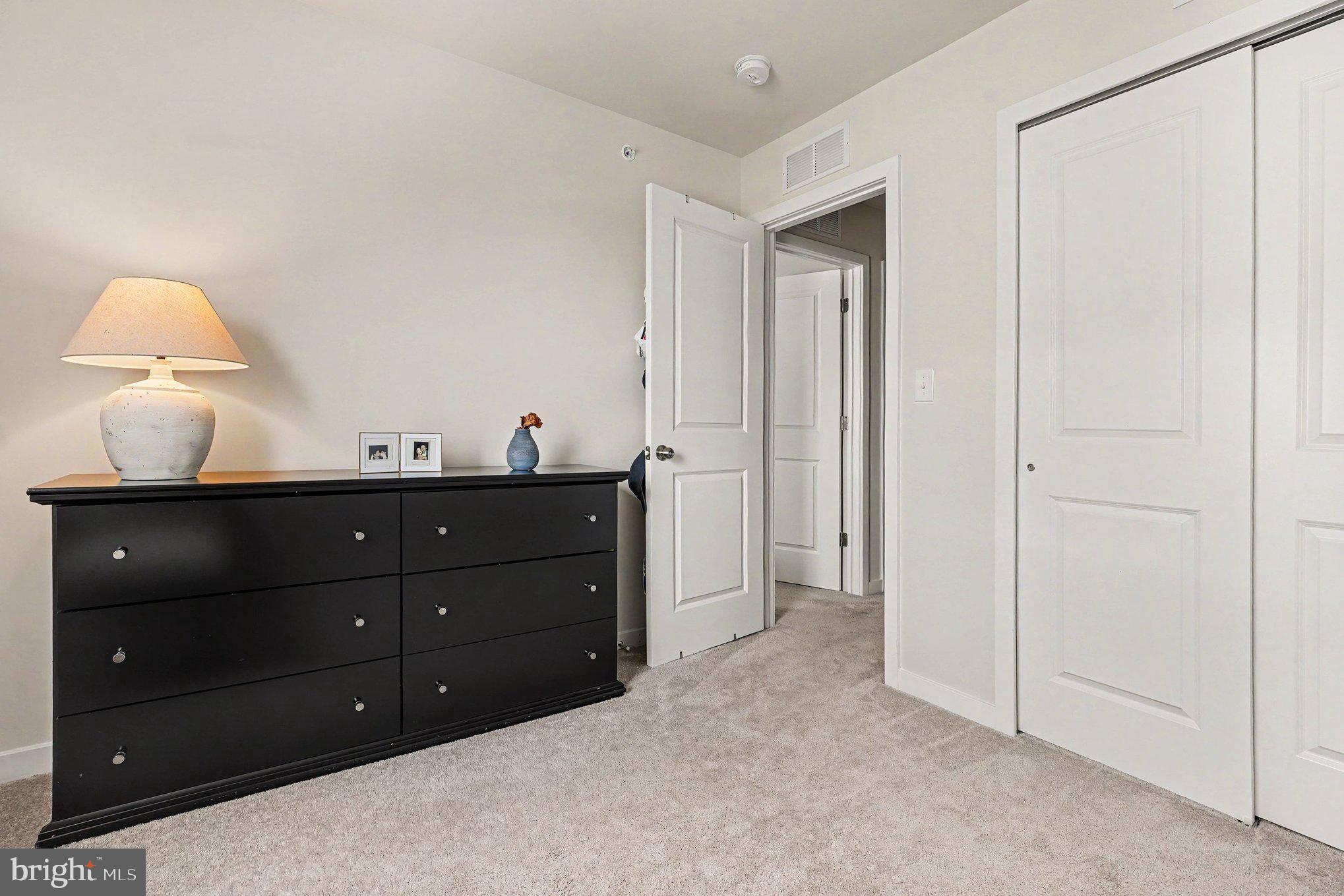 RIVER POINTE - Residential