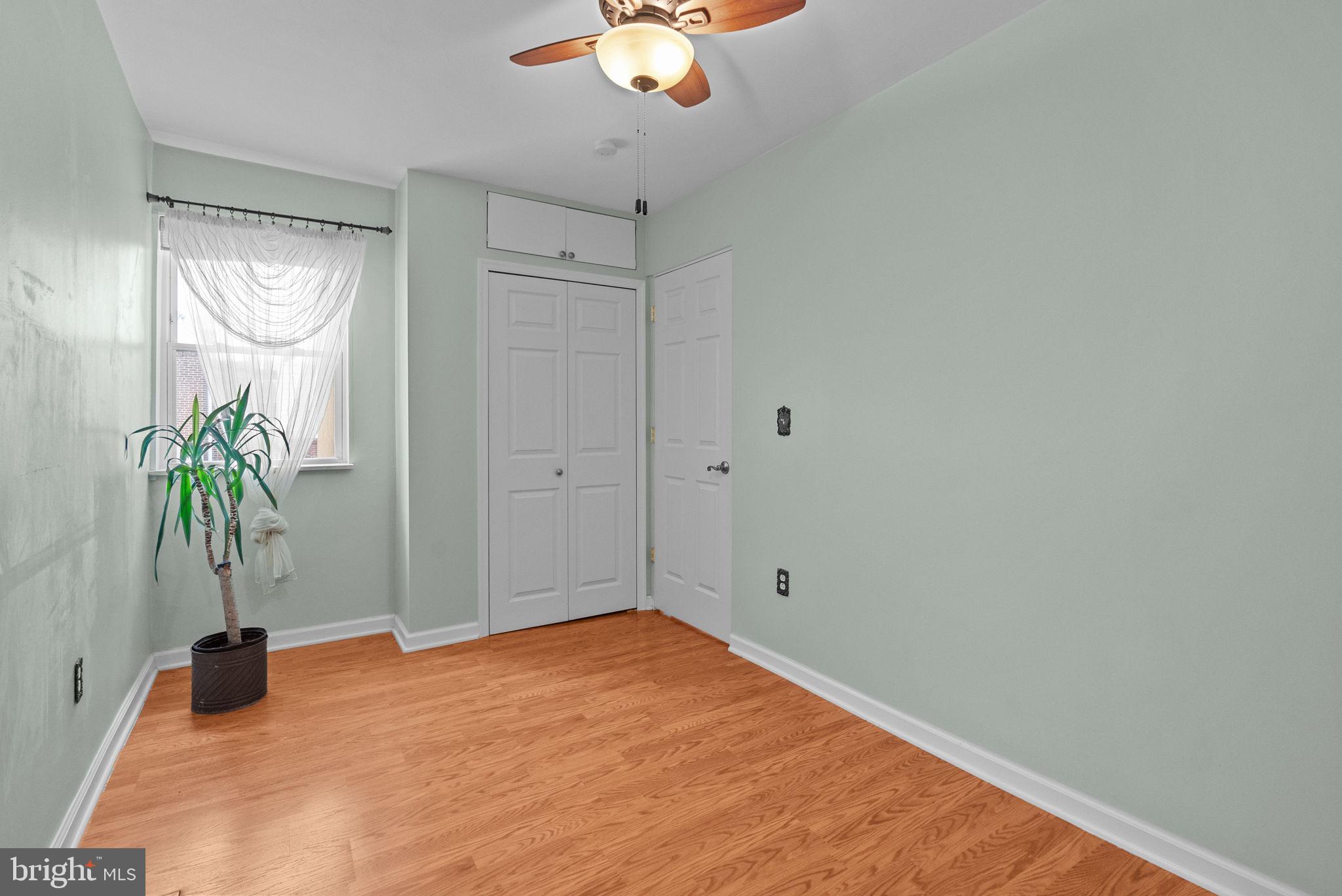 PORT RICHMOND - Residential
