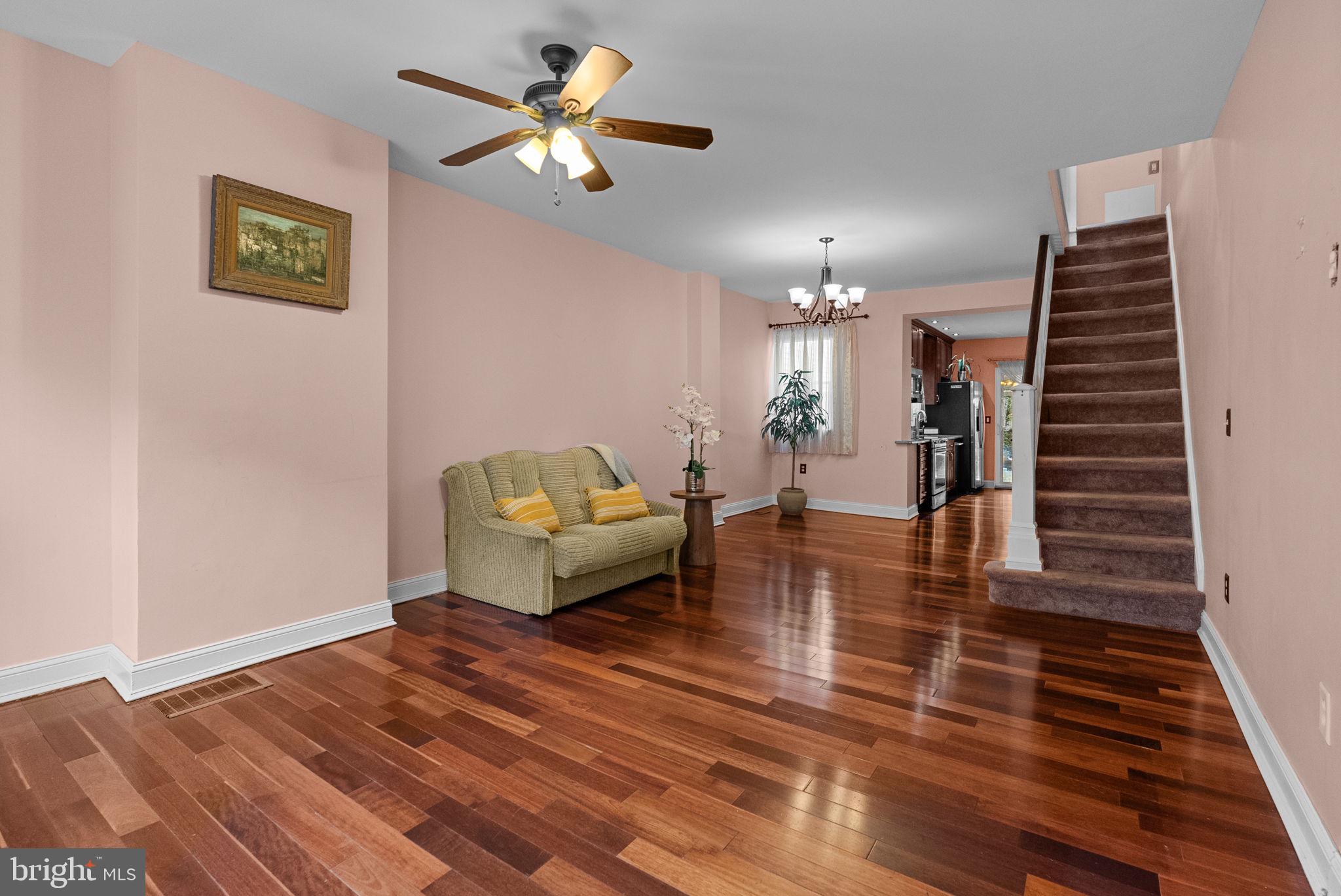 PORT RICHMOND - Residential