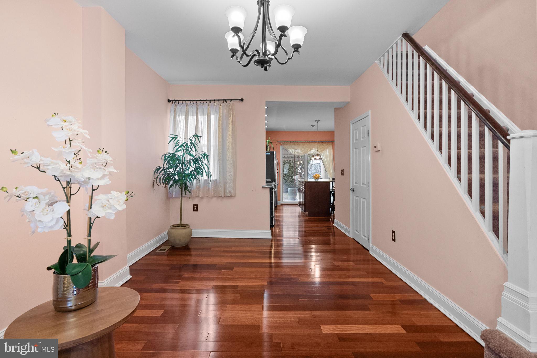 PORT RICHMOND - Residential