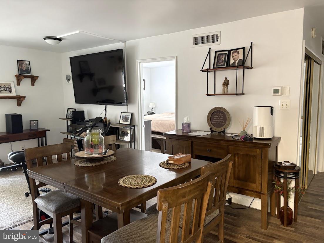 JENKINTOWN - Residential