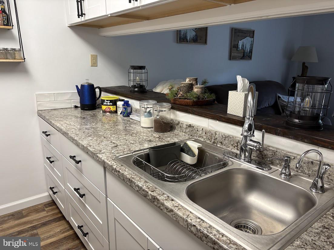 JENKINTOWN - Residential