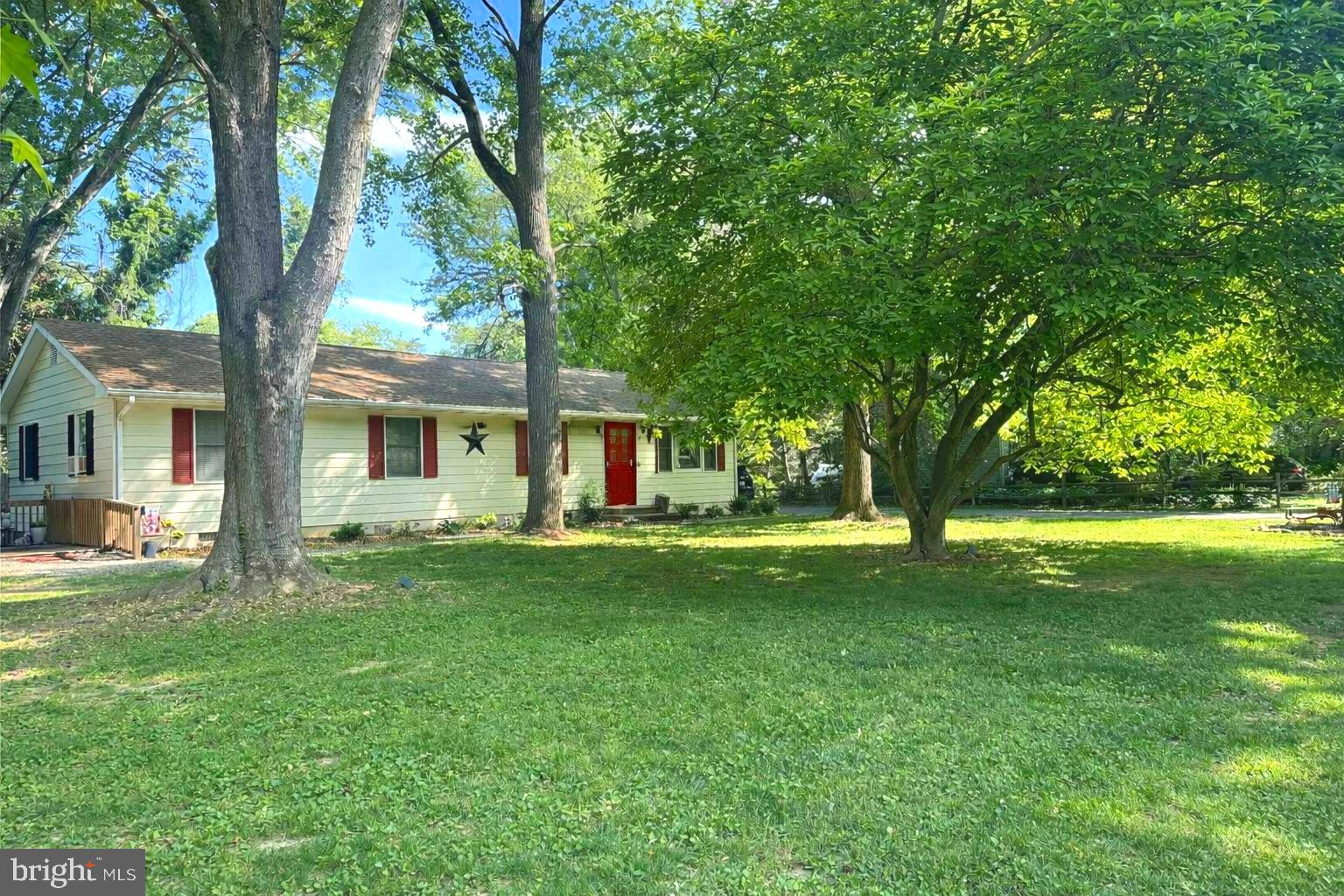 Charming 3-bedroom, 2-bath rancher in the desirable Chester Harbor community. Situated on a spacious 0.76-acre lot, this home offers comfortable one-level living with a bright layout, private primary suite, and plenty of outdoor space to enjoy. Detached two-car garage provides ample storage and parking. Conveniently located just minutes from historic downtown Chestertown, marinas, shops, and restaurants, offering the perfect blend of peaceful Eastern Shore living and nearby amenities.