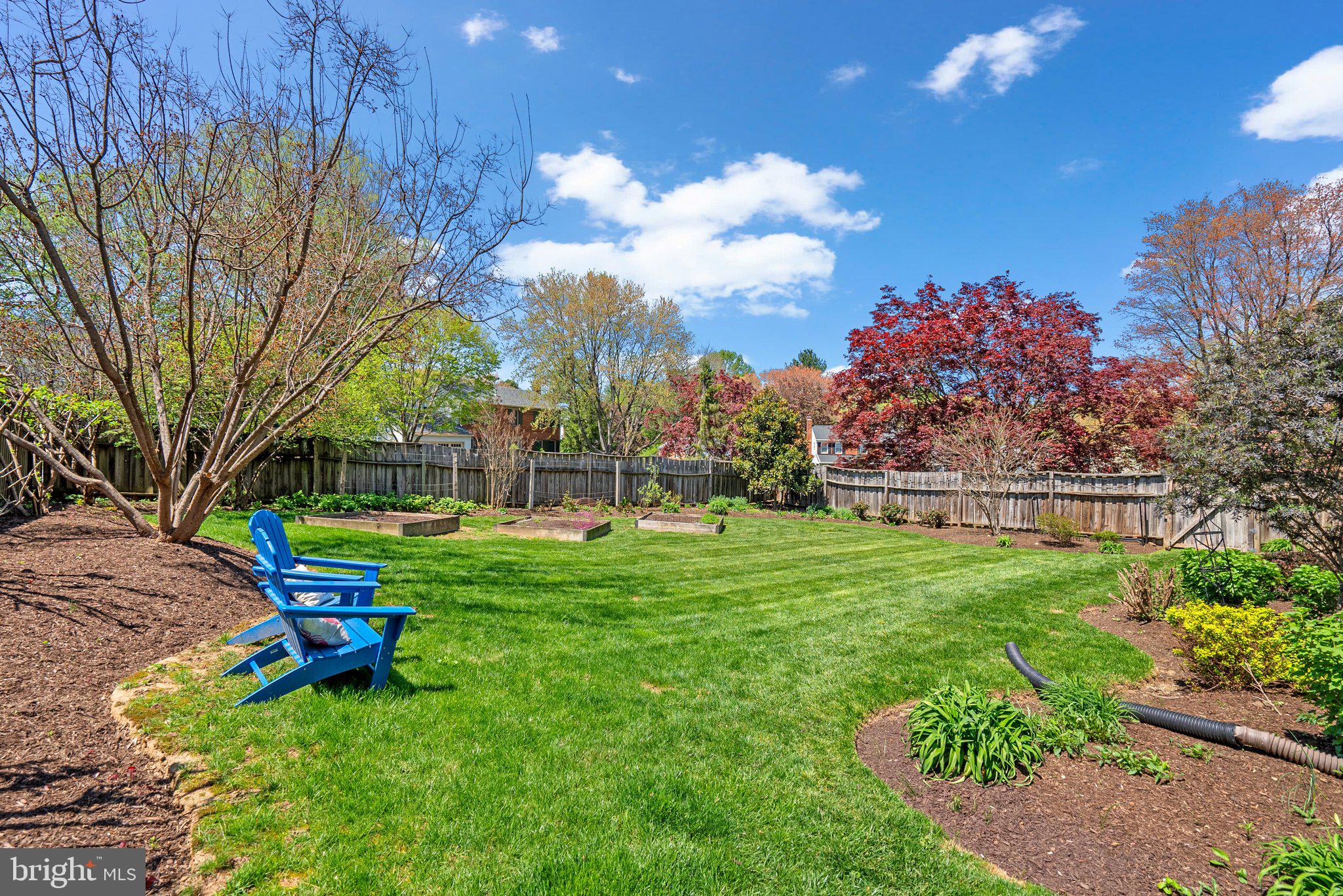 BROOKVILLE KNOLLS - Residential