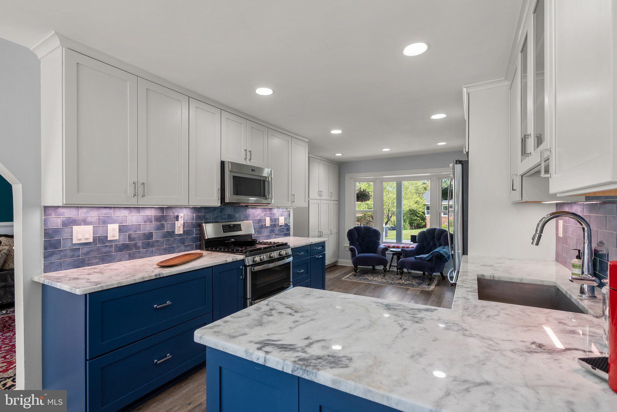 BROOKVILLE KNOLLS - Residential