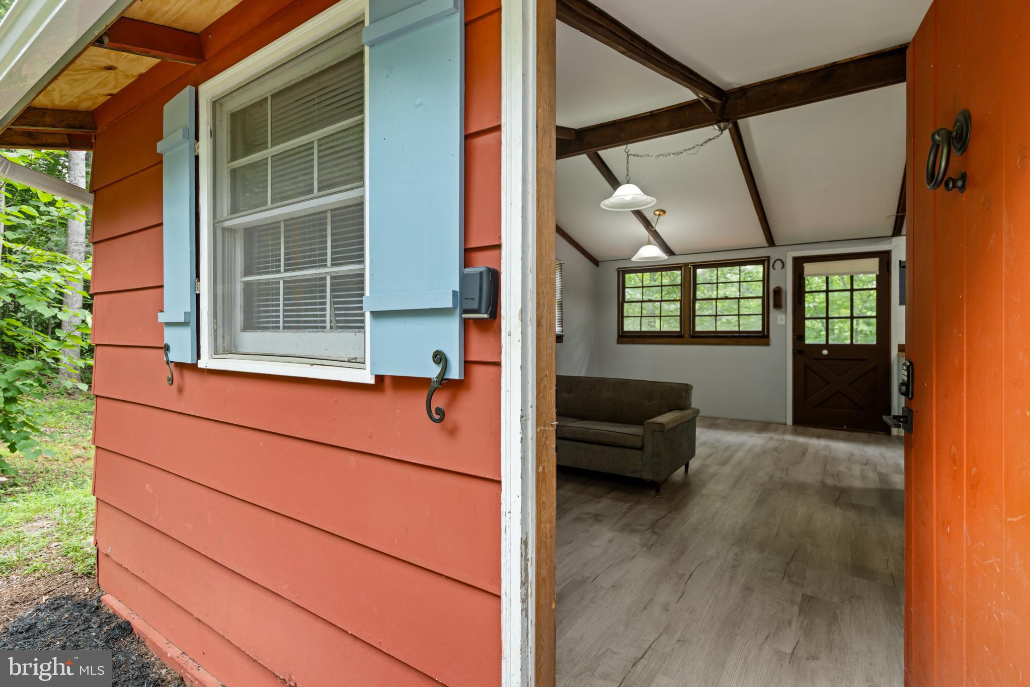 LAUREL MOUNTAIN - Residential