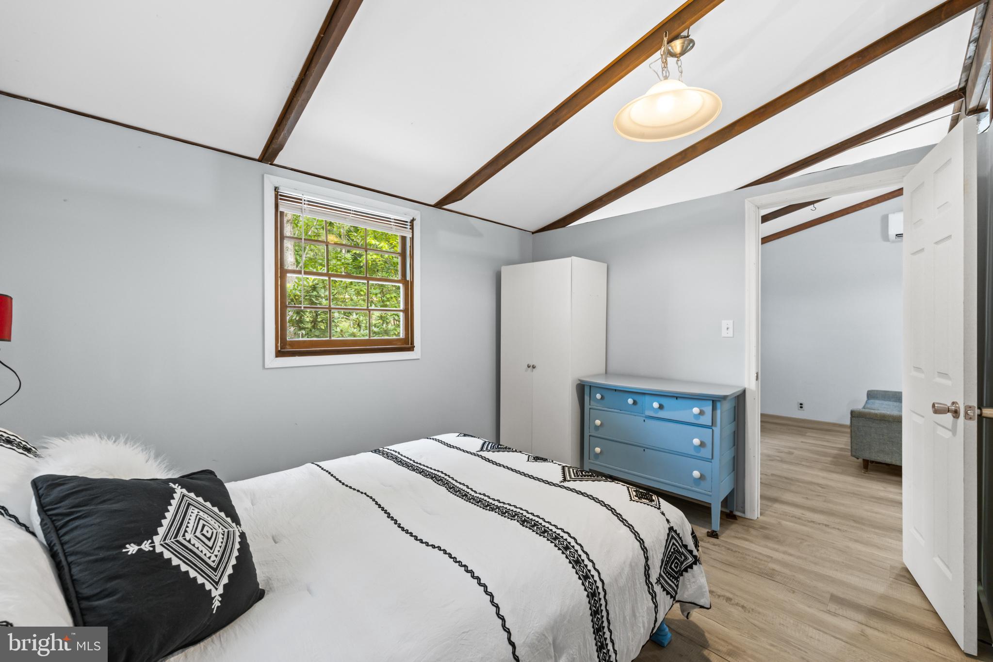 LAUREL MOUNTAIN - Residential