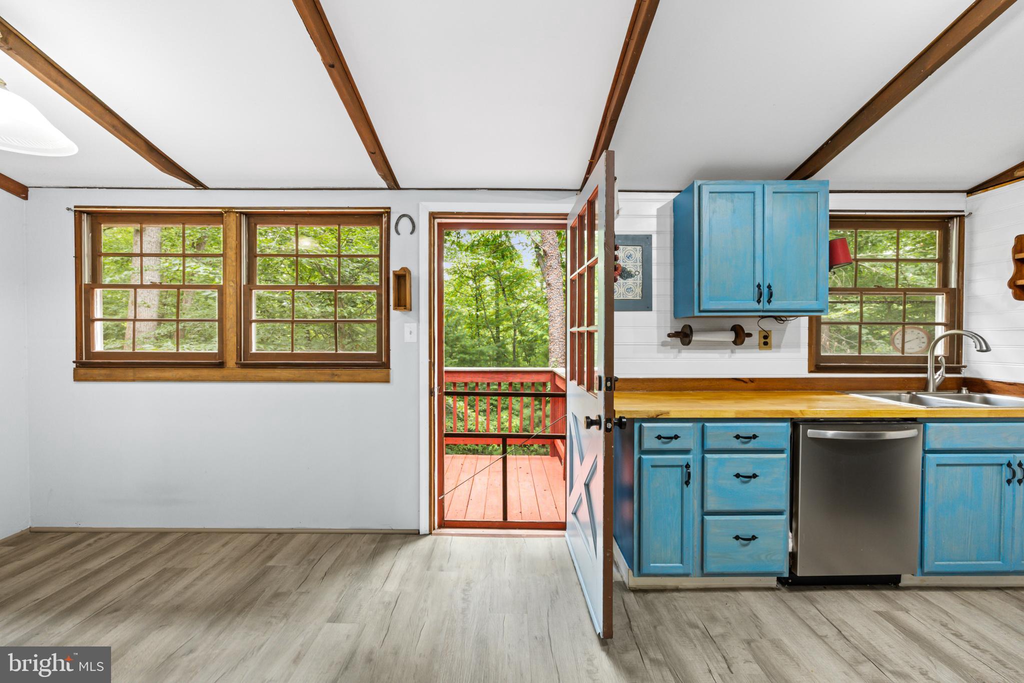 LAUREL MOUNTAIN - Residential