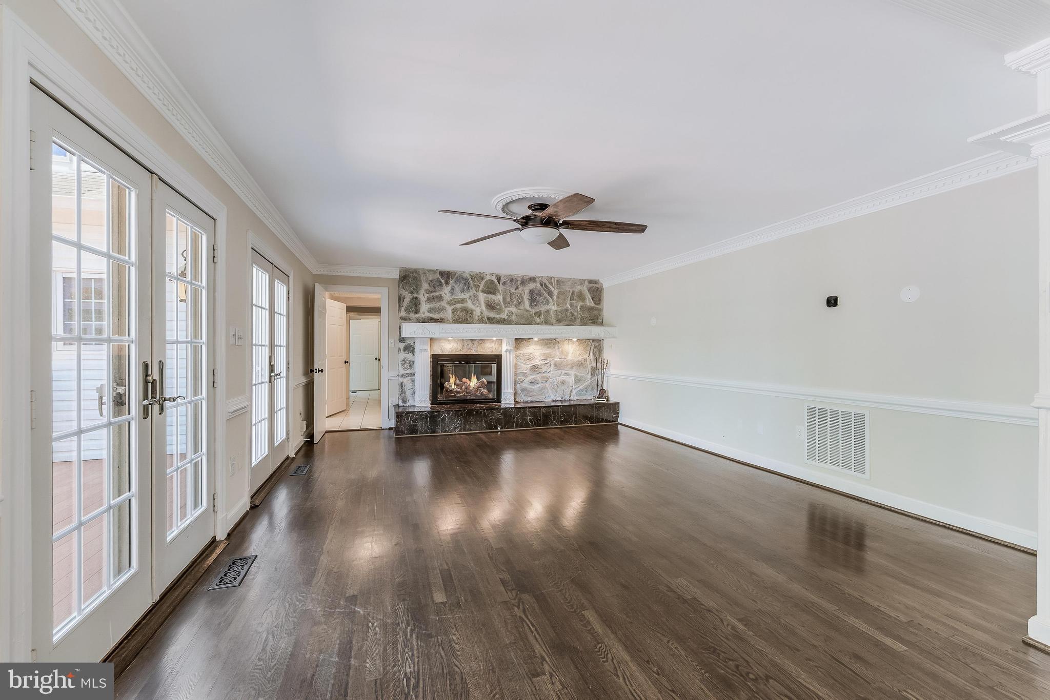 RICHLAND HUNT - Residential