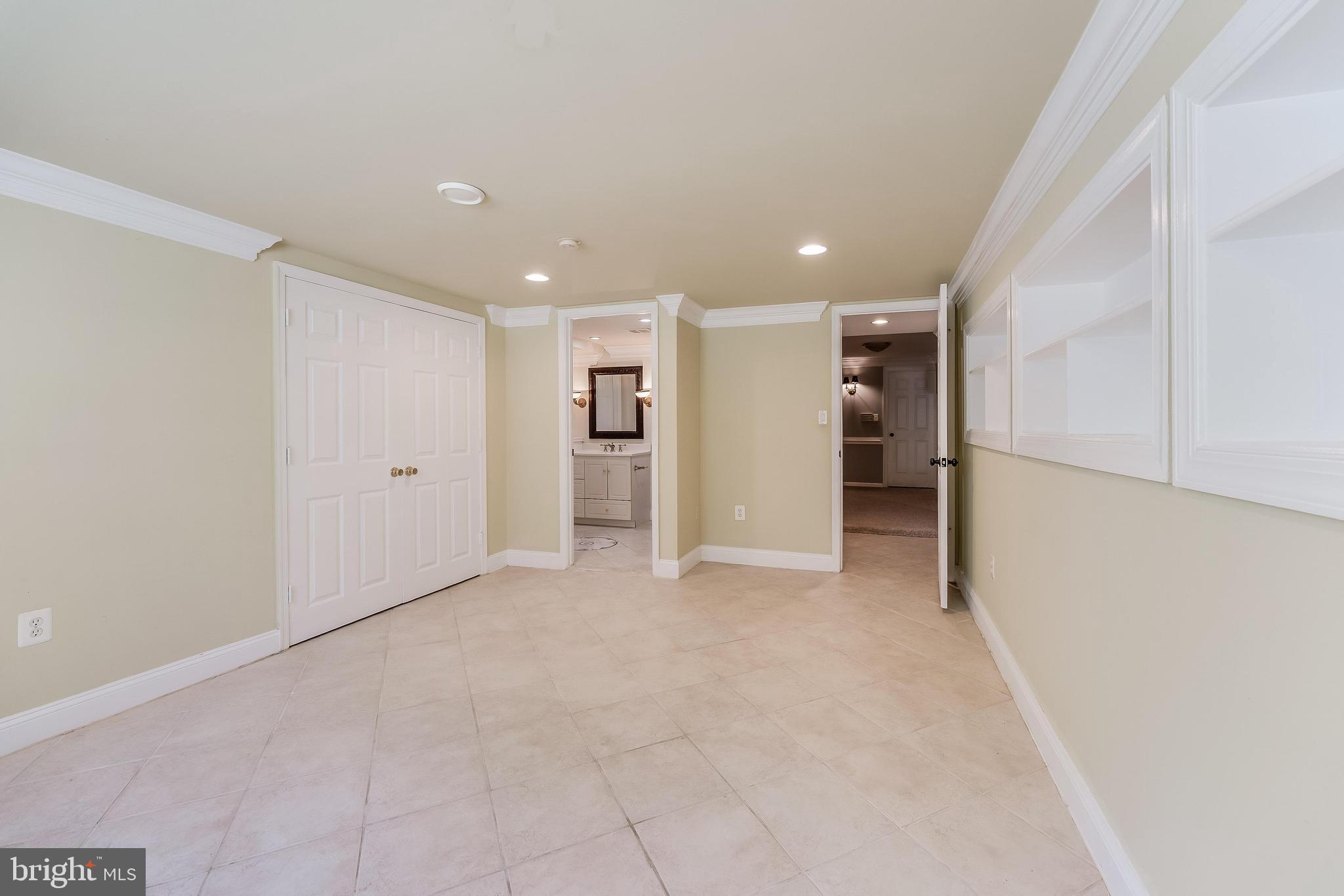 RICHLAND HUNT - Residential