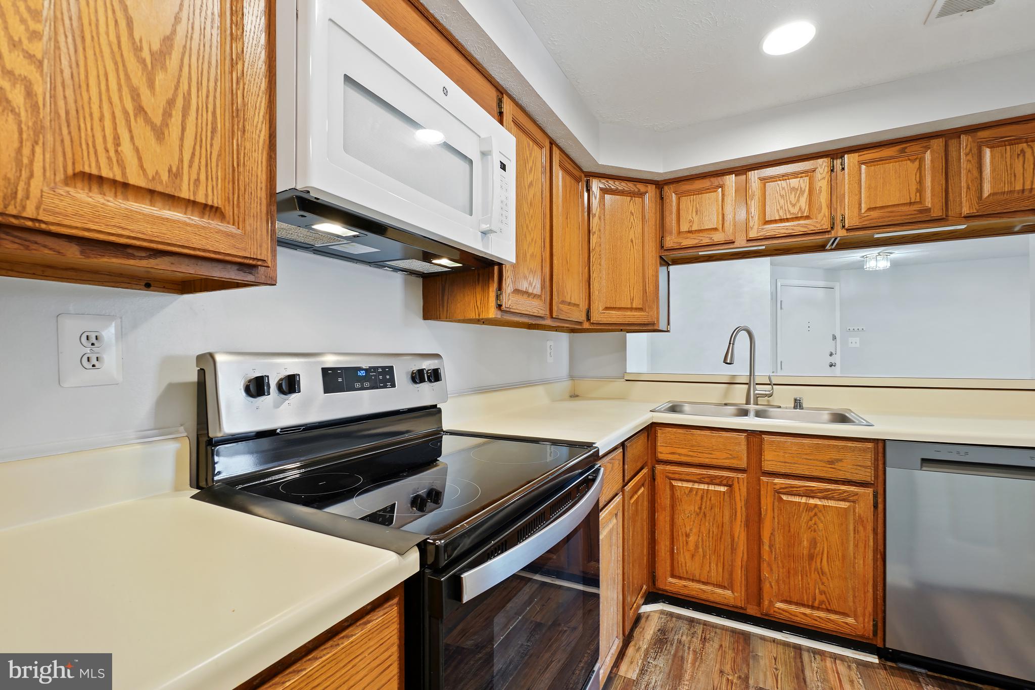 FREDERICKTOWNE VILLAGE - Residential