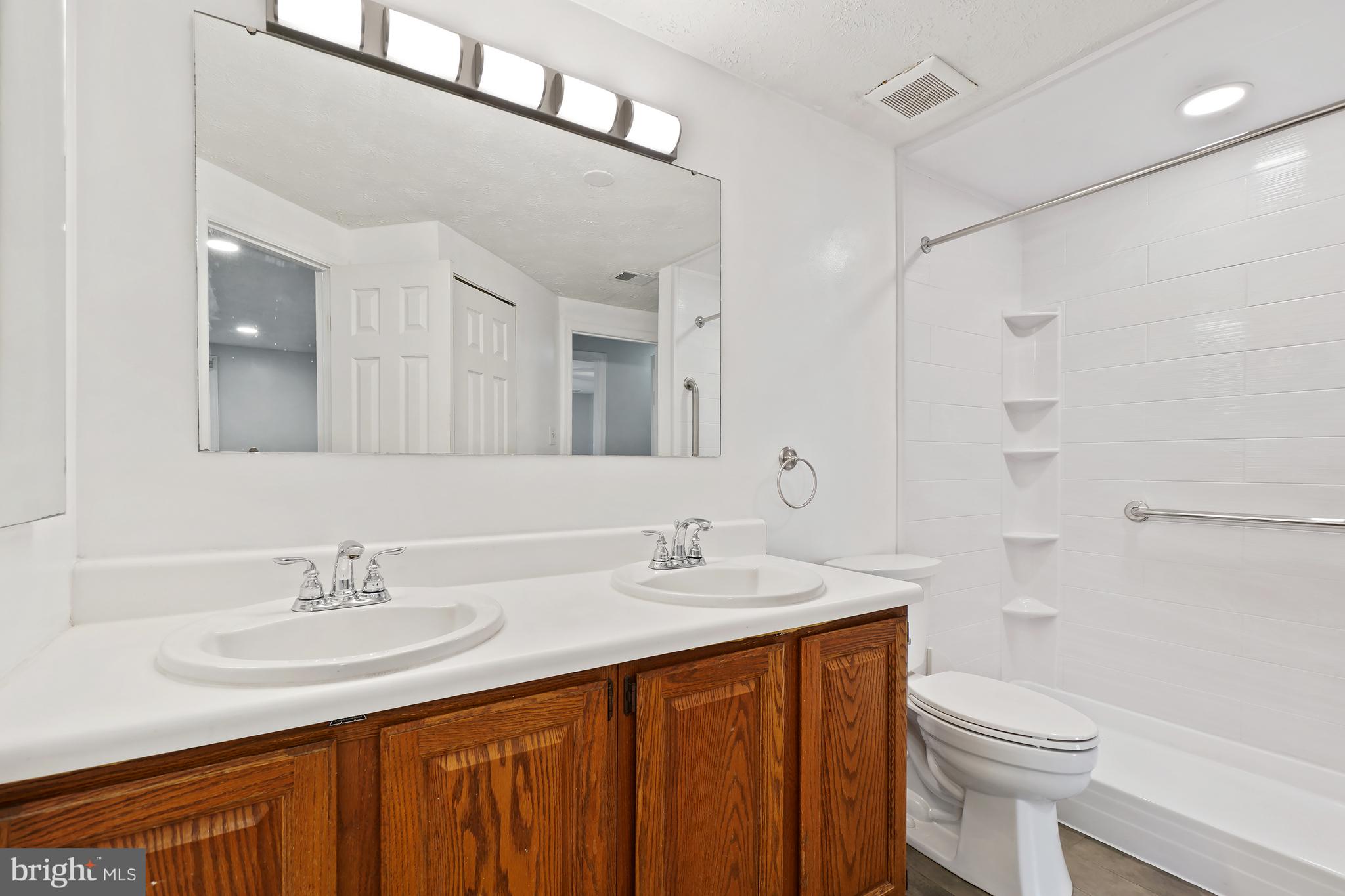 FREDERICKTOWNE VILLAGE - Residential