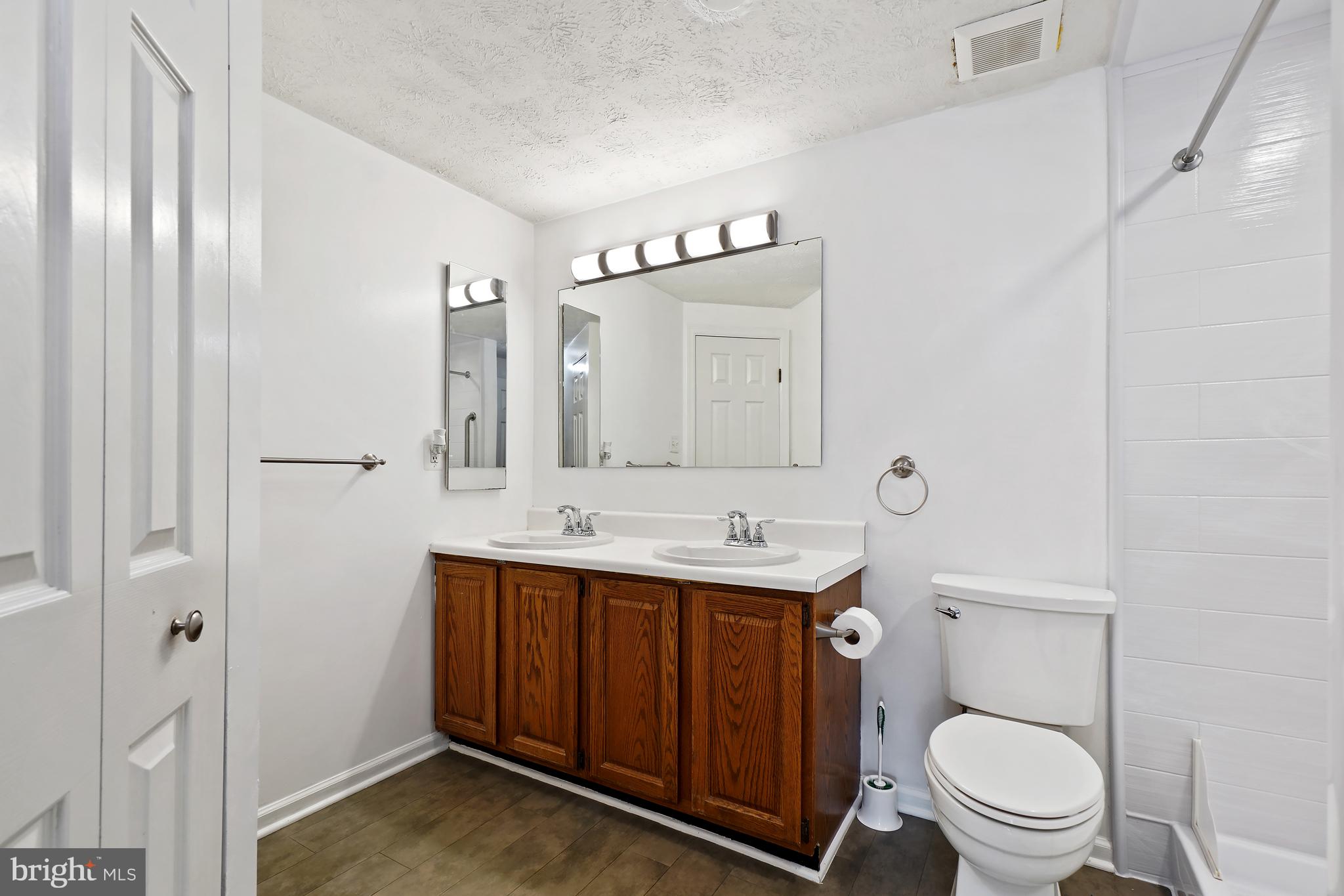 FREDERICKTOWNE VILLAGE - Residential