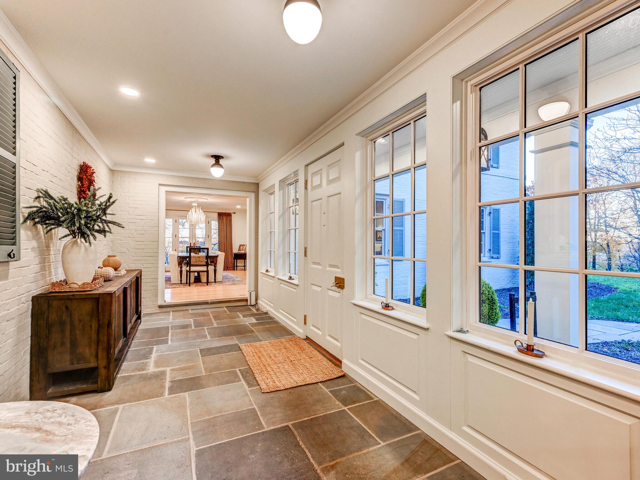 FALLS ROAD CORRIDOR - Residential