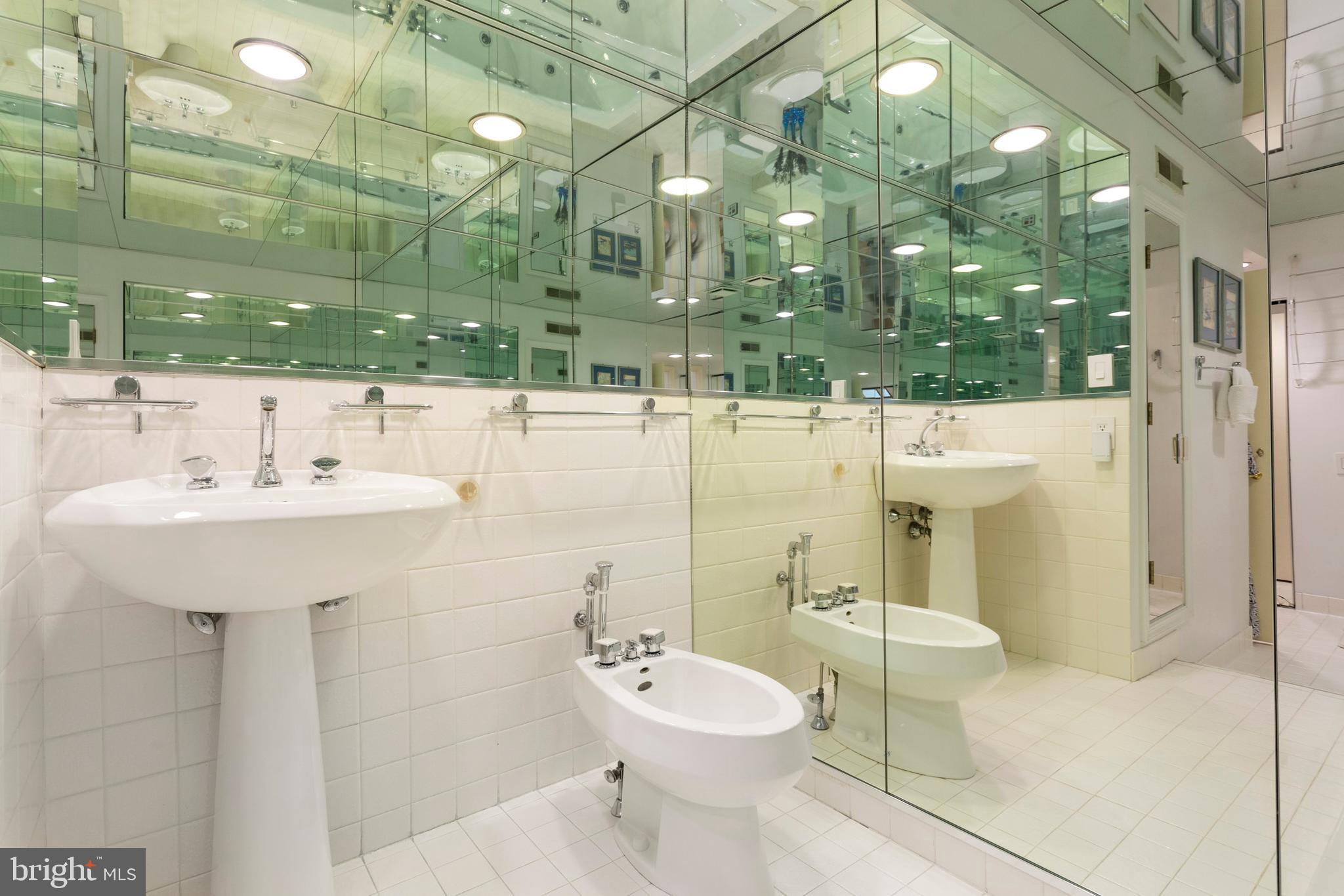 WASHINGTON SQ WEST - Residential