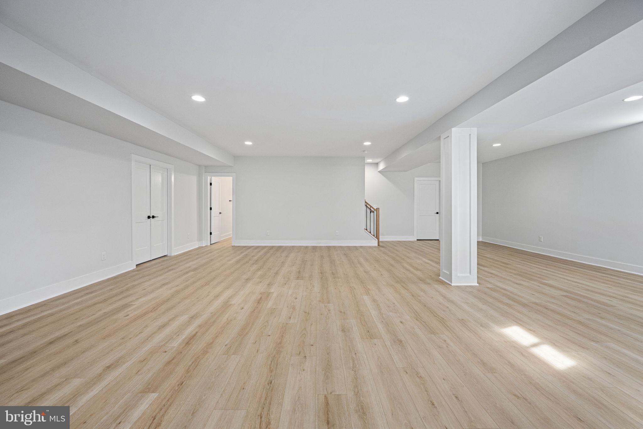 ROSNI ESTATES - Residential