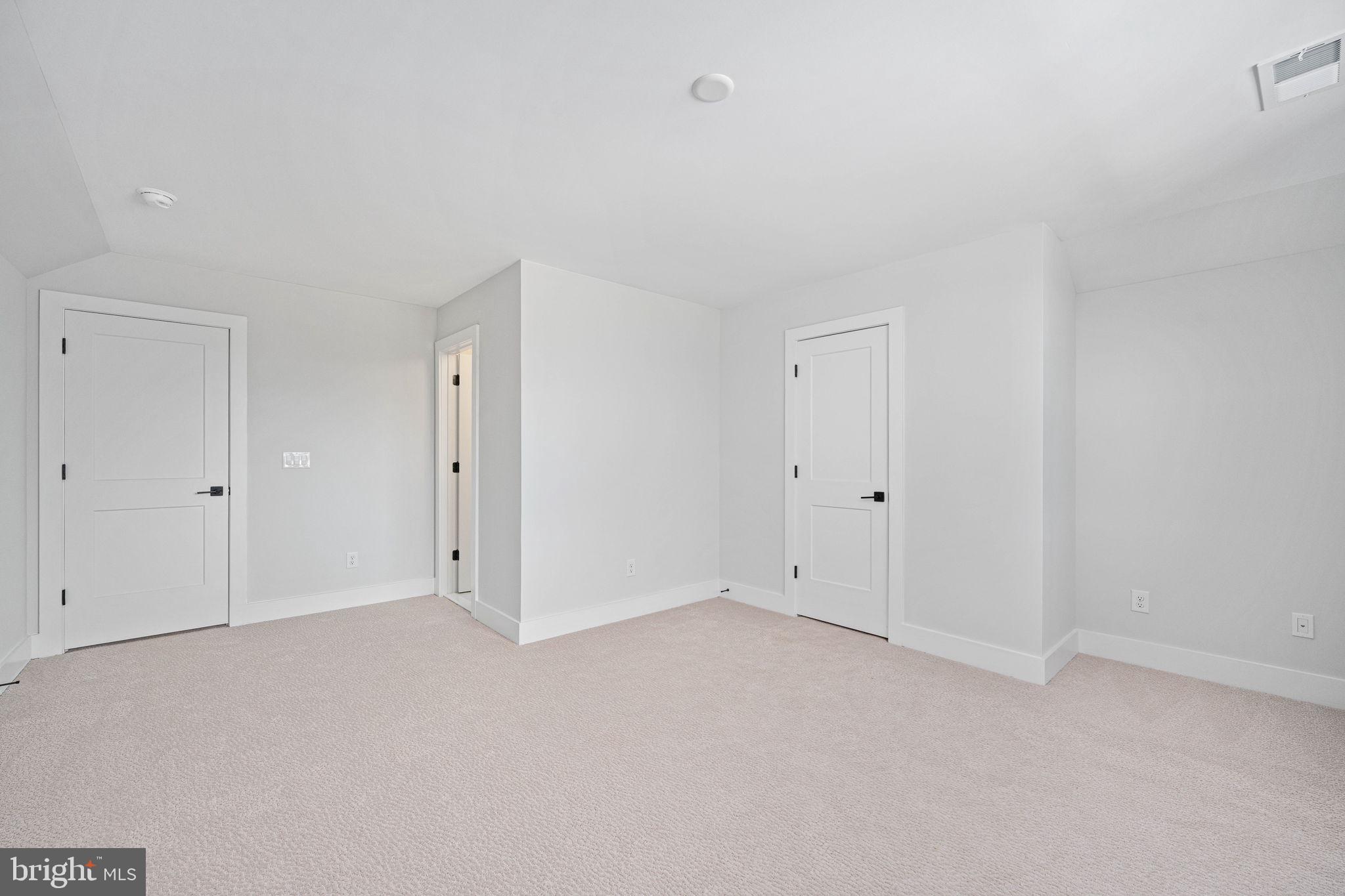 ROSNI ESTATES - Residential