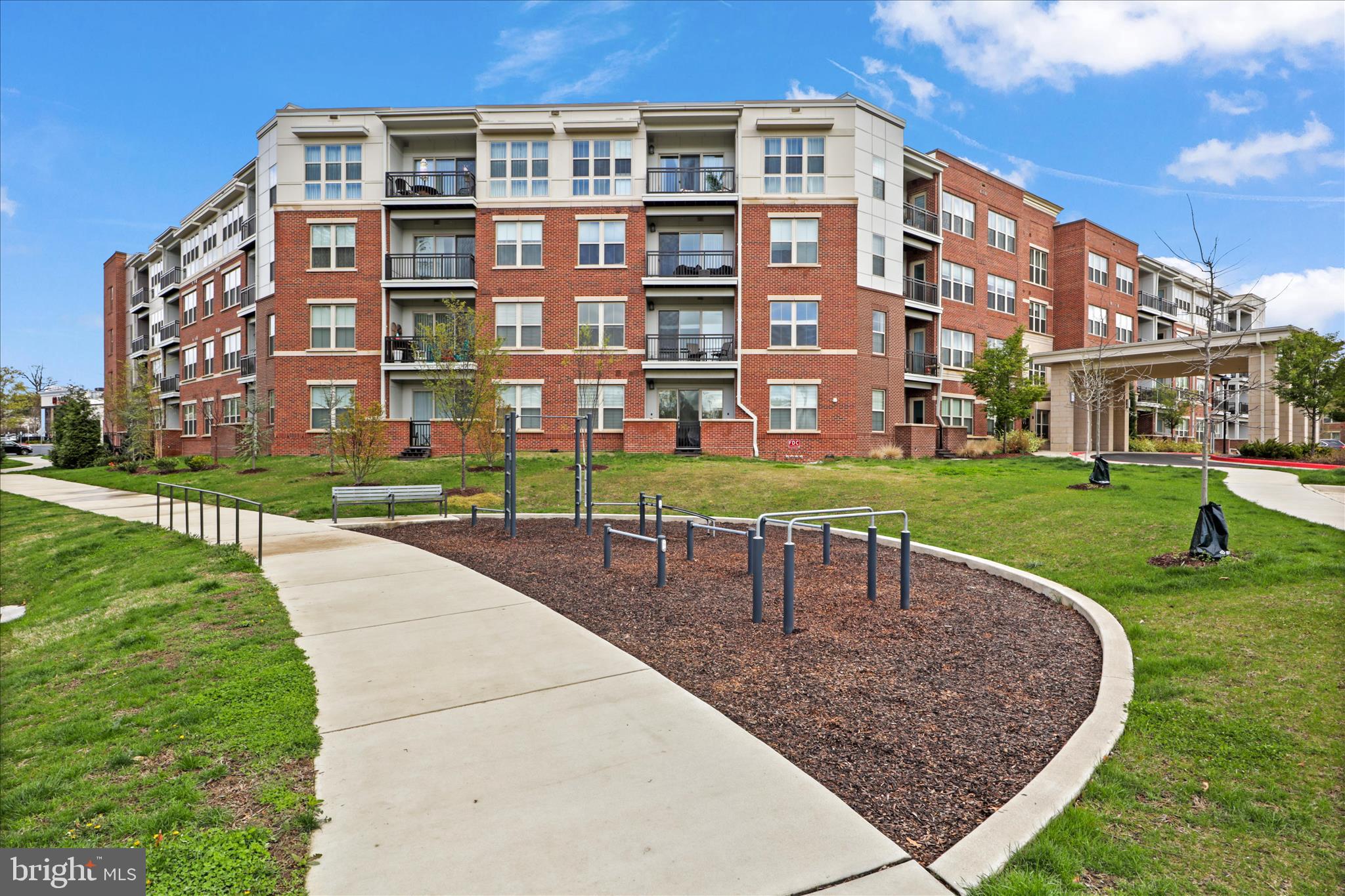 BOULEVARD VI TOWNS - Residential