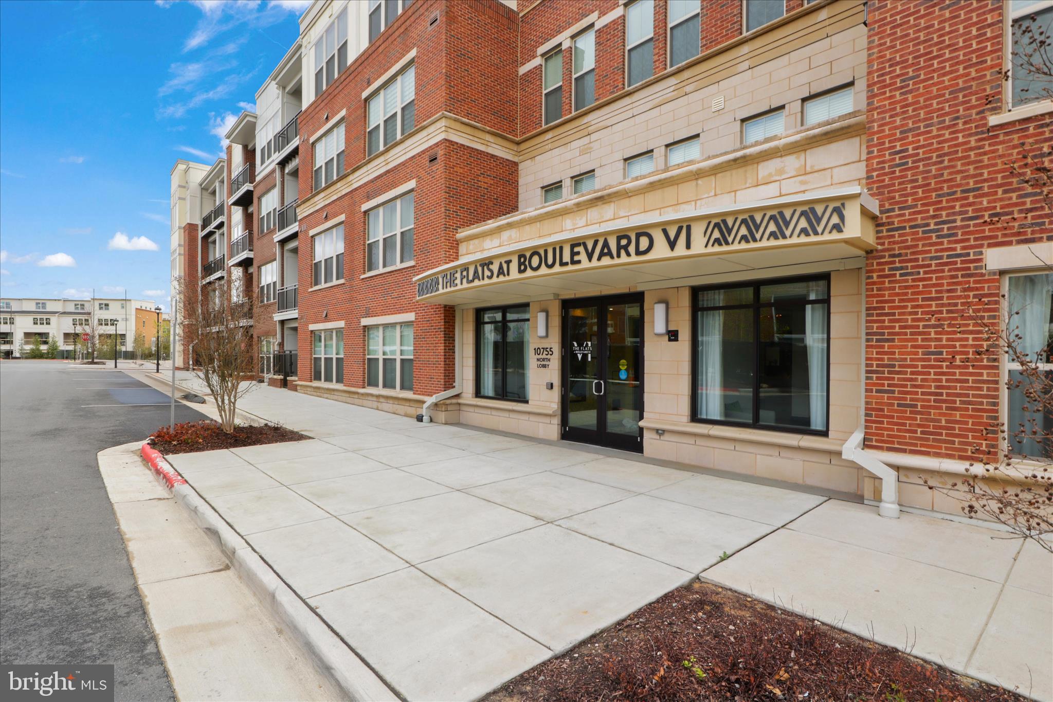 BOULEVARD VI TOWNS - Residential