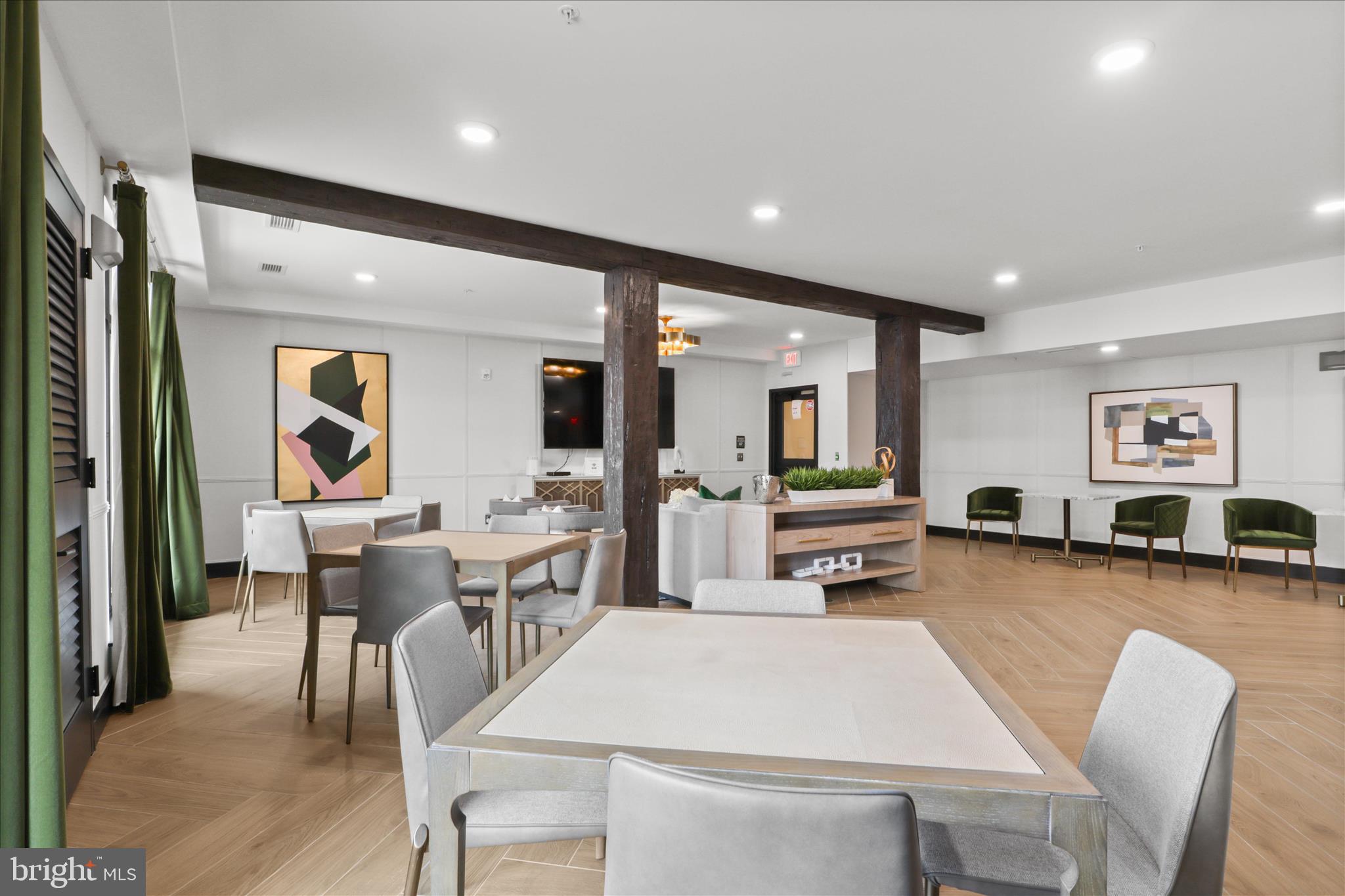 BOULEVARD VI TOWNS - Residential