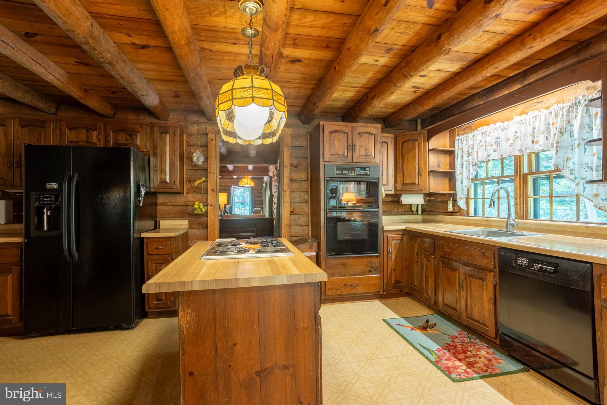 SEVEN CEDARS - Residential
