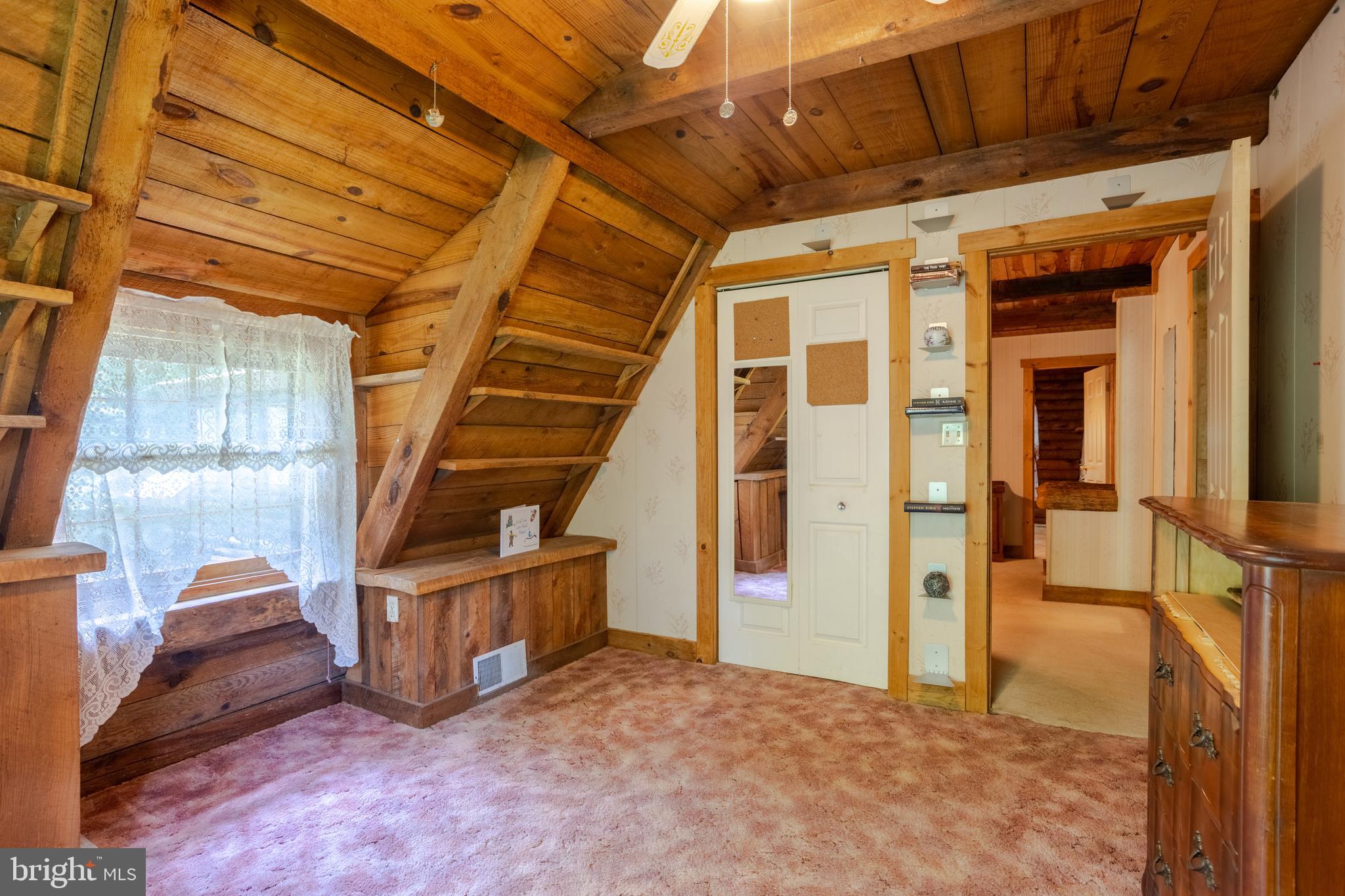 SEVEN CEDARS - Residential