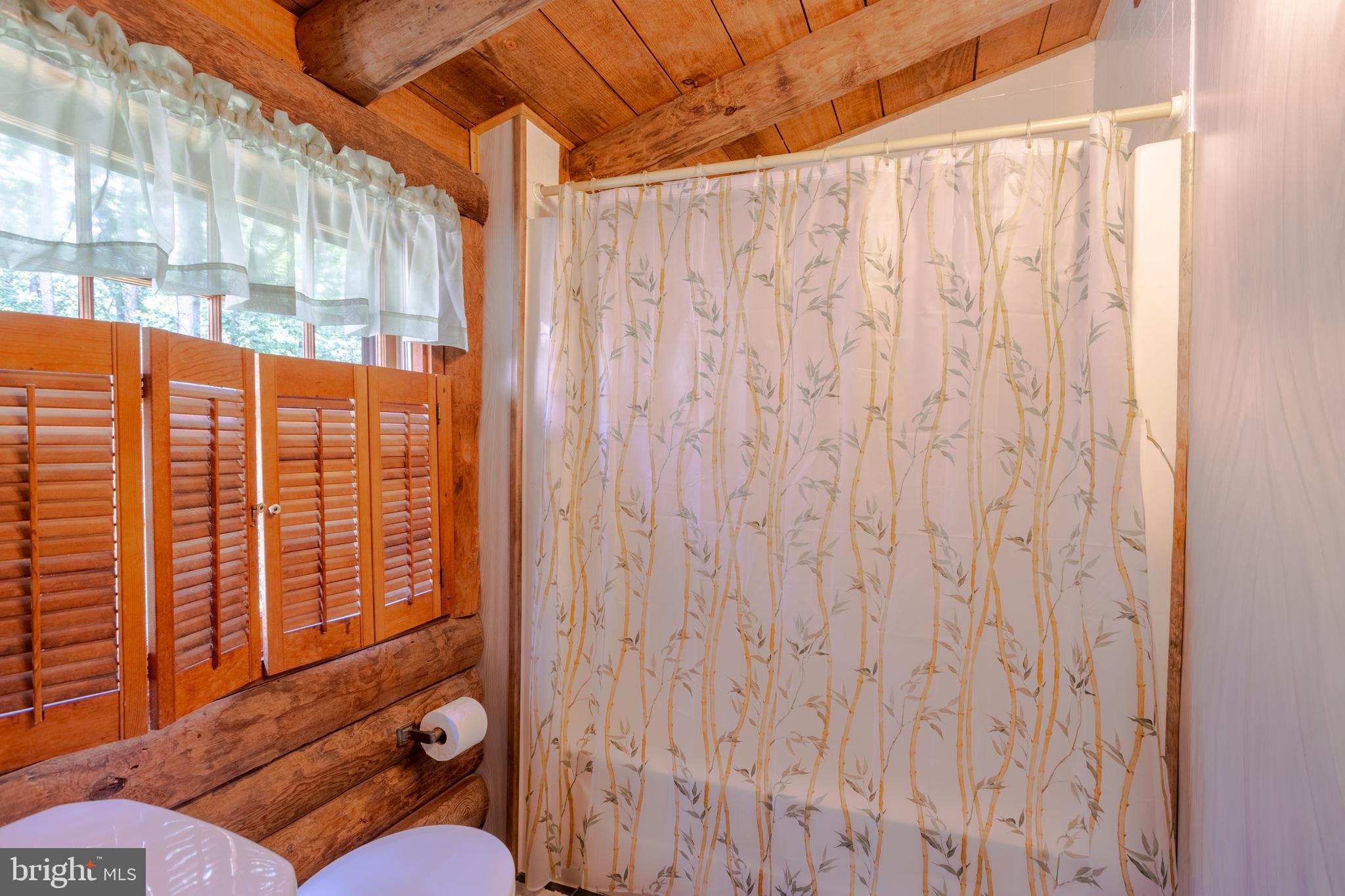 SEVEN CEDARS - Residential