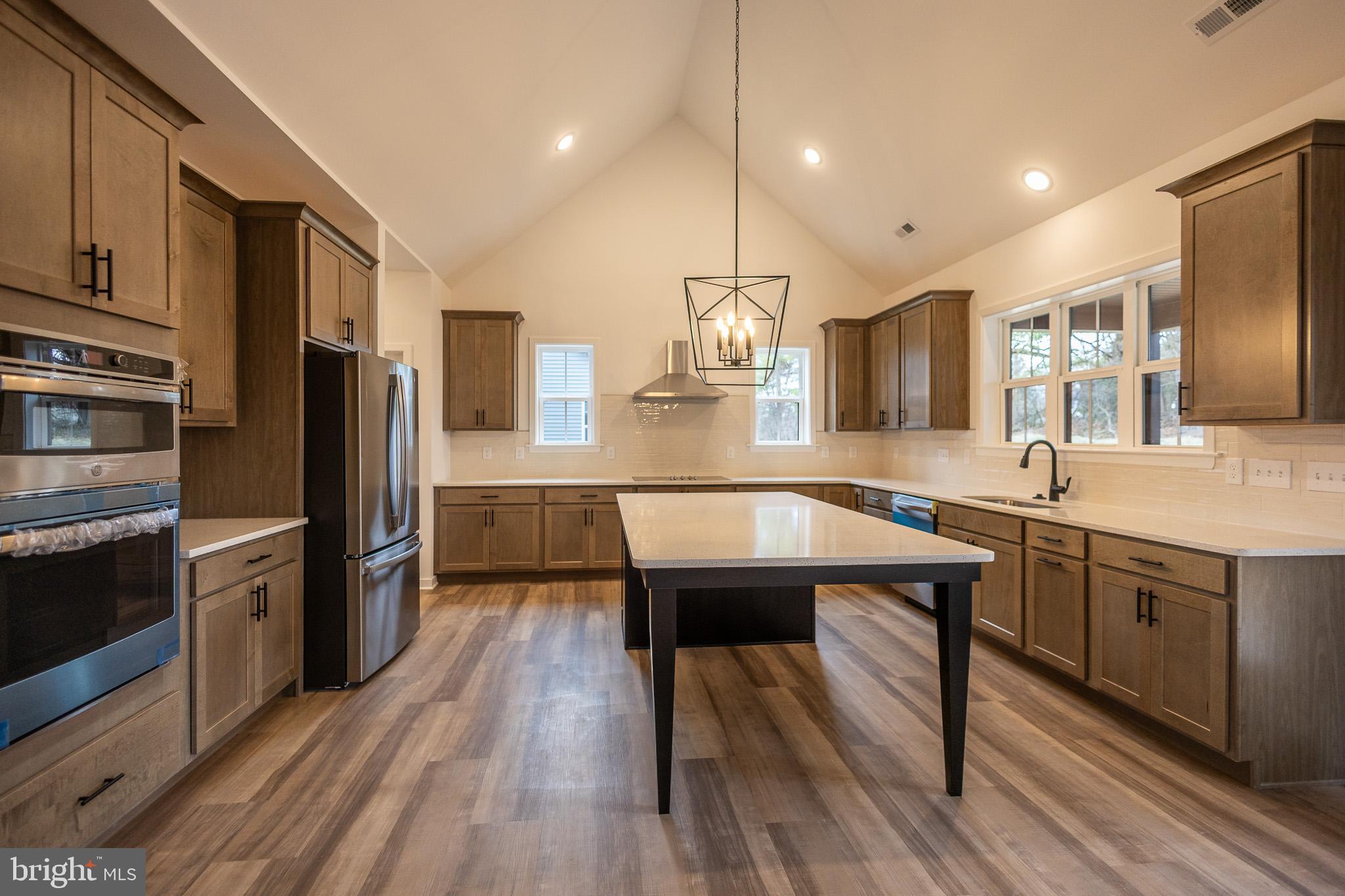 MEADOW CREST - Residential