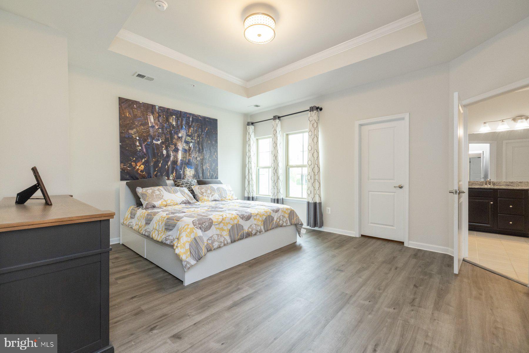 OAKDALE VILLAGE - Residential
