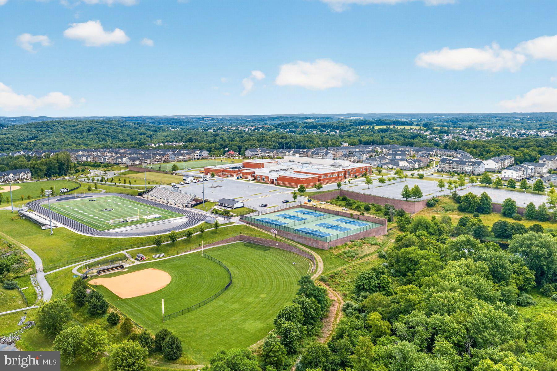 OAKDALE VILLAGE - Residential